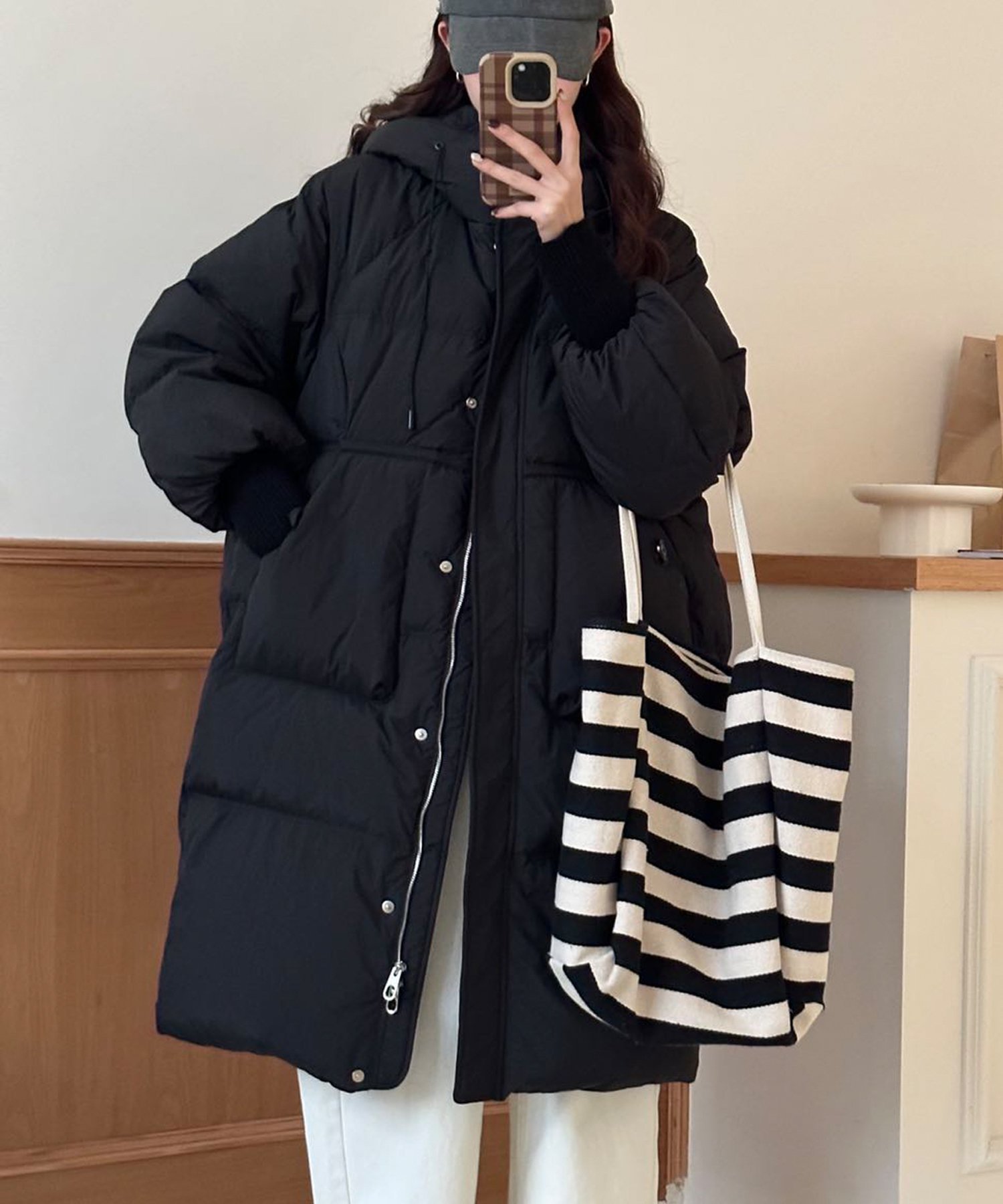 【アイモハ/aimoha】のaimoha -select-/オーバーサイズ中綿ロングダウンコート 人気、トレンドファッション・服の通販 founy(ファニー) 　ファッション　Fashion　レディースファッション　Fashion for Women　アウター　Coat / Outerwear Collection　コート・ロングコート・ピーコート　Long Coats, Peacoats & More　ダウンジャケット・軽量ダウン　Warm & Lightweight Down Jackets　おすすめ　Recommended / Our Picks　シンプル　Simple, Minimal　スウェット / スエット　Sweatshirt, Sweatwear　トレンド　Trend, Trending Now　冬　Winter / This Winter　旅行　Travel　防寒　Cold Protection, Winter-Ready　 other-1|ID: prp329100004773994 ipo3291000000034600556