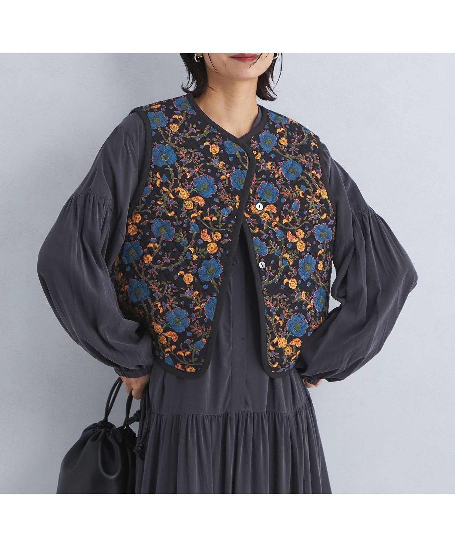 【ユナイテッドアローズ/UNITED ARROWS】のフラワープリント キルト ベスト 人気、トレンドファッション・服の通販 founy(ファニー) 　ファッション　Fashion　レディースファッション　Fashion for Women　アウター　Coat / Outerwear Collection　トップス・カットソー　Cut & Sew Tops　ベスト&ジレ / 重ね着スタイル　Vests & Gilets　花柄・フラワープリント・モチーフ　Floral Prints & Motifs / Flower Pattern Tops　インナー　Innerwear　春　Spring　秋　Autumn　キルティング　Quilted, Quilting　キルト　Quilt, Quilted Fabric　コンパクト　Compact, Small Size　フェミニン　Feminine, Girly　フラワー　Flower, Floral　プリント　Print, Printed Pattern　ベスト　Vest, Waistcoat　ボトム　Bottoms, Lower Wear　ロング　Long, Long-Length　冬　Winter / This Winter　アウトレット　Outlet / Clearance　おすすめ　Recommended / Our Picks　 other-1|ID: prp329100004774048 ipo3291000000034601145