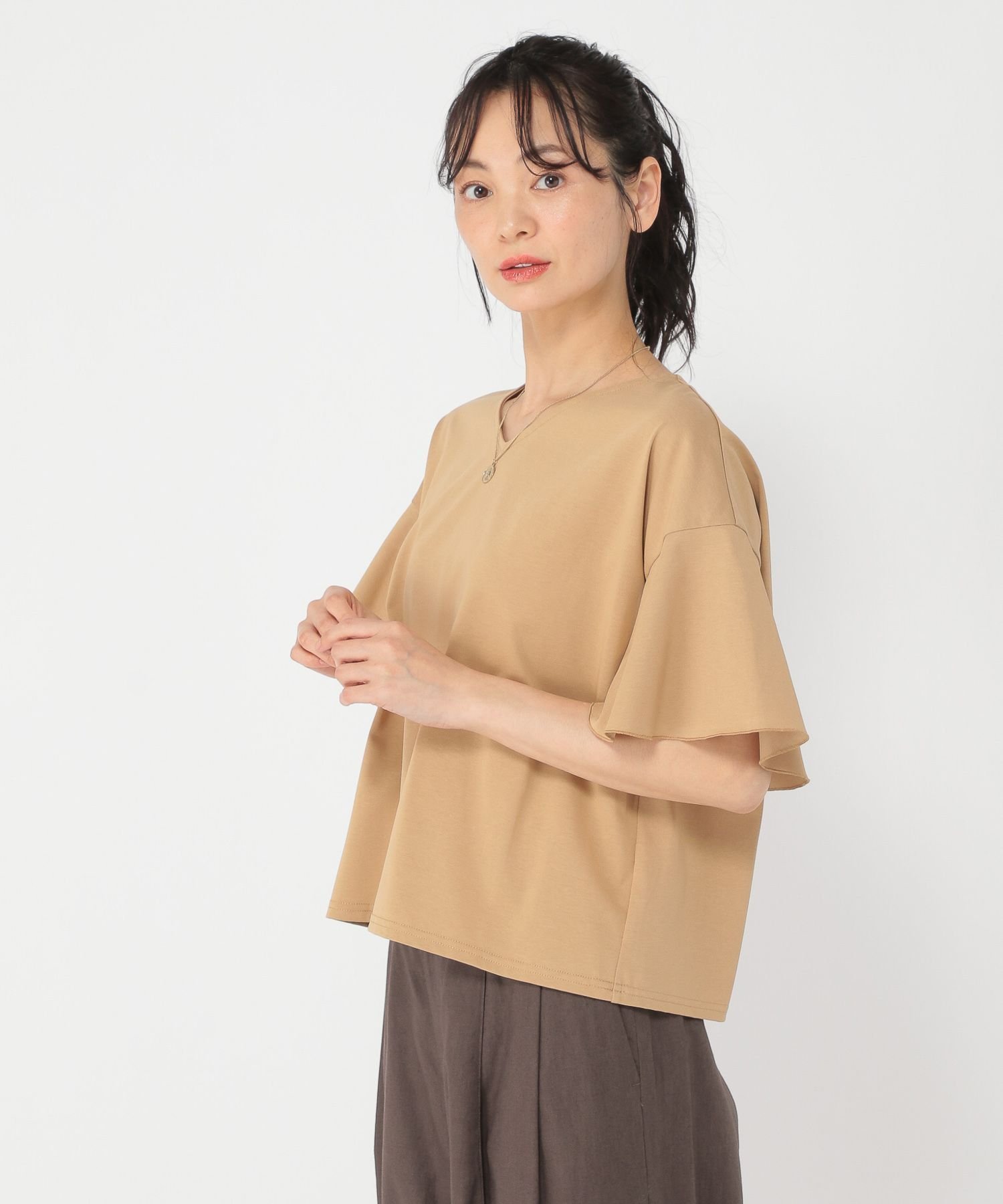 【スタディオ クリップ/studio CLIP】の《ウタオ》多機能袖フリルTシャツ インテリア・キッズ・メンズ・レディースファッション・服の通販 founy(ファニー) ファッション Fashion レディースファッション Fashion for Women トップス・カットソー Cut & Sew Tops シャツ・ブラウス・オフィスカジュアル Elegant Blouses & Button-Ups ロングTシャツ・Tシャツ Longline T-Shirts & Tees インナー Innerwear シルク Silk, 100% Silk シルケット Silket, Silky Cotton スリーブ Sleeve, Long Sleeve / Short Sleeve フリル Frill, Ruffle フレア Flare, Flared ワイド Wide, Wide Fit 夏 Summer ベージュ55|ID: prp329100004774687 ipo3291000000034607102