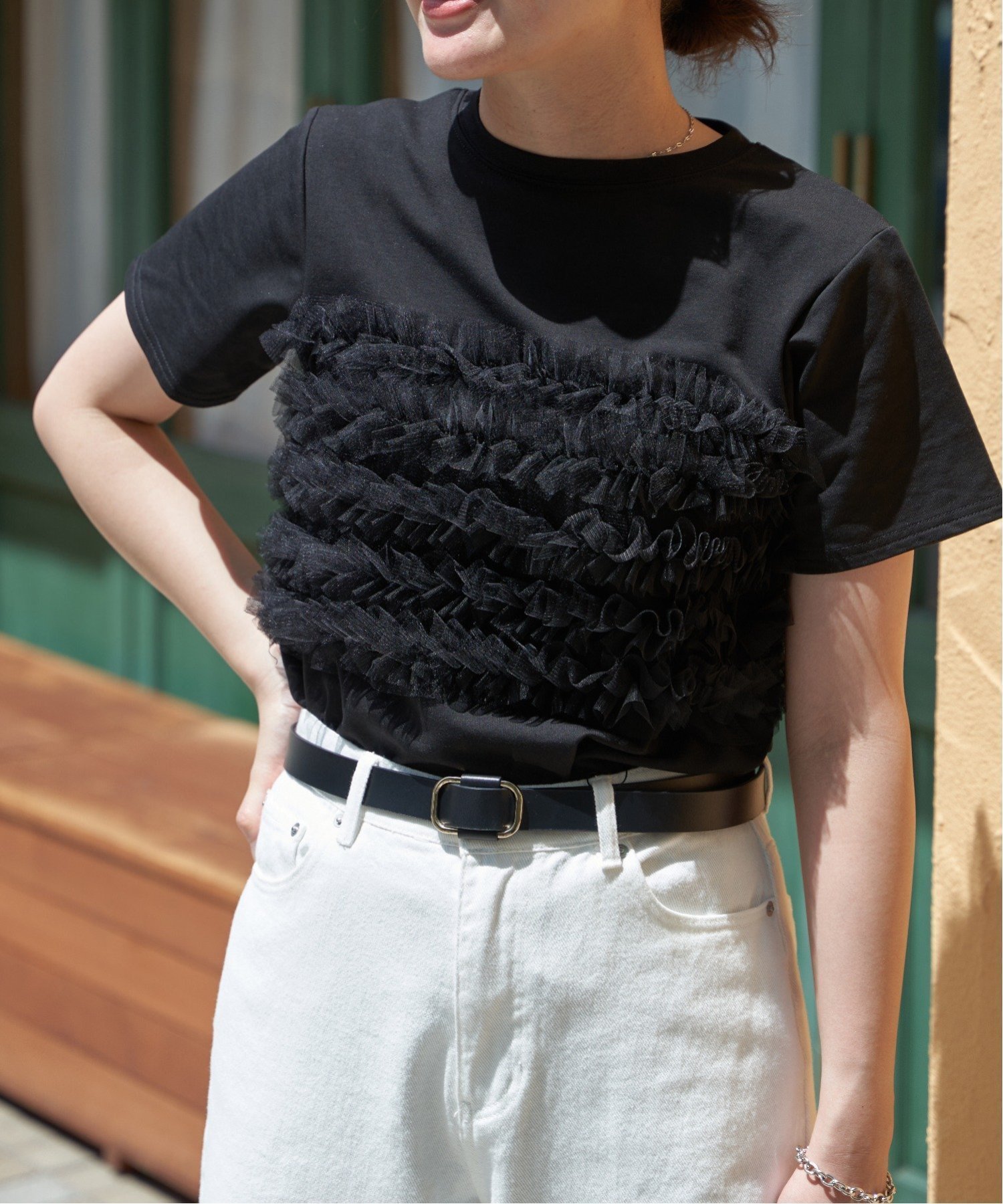 【ヴァンス エクスチェンジ/VENCE EXCHANGE】の天竺チュールフリルビスチェ見えTシャツ インテリア・キッズ・メンズ・レディースファッション・服の通販 founy(ファニー) 　ファッション　Fashion　レディースファッション　Fashion for Women　トップス・カットソー　Cut & Sew Tops　シャツ・ブラウス・オフィスカジュアル　Elegant Blouses & Button-Ups　ロングTシャツ・Tシャツ　Longline T-Shirts & Tees　ビスチェ　Bustiers & Corset Tops / Layered Bustier Style　おすすめ　Recommended / Our Picks　カーゴパンツ　Cargo Pants, Utility Pants　デニム　Denim, Jeans Material　ビスチェ　Bustier, Corset Top　フリル　Frill, Ruffle　リボン　Ribbon, Bow　ワイド　Wide, Wide Fit　無地　Plain, Solid Color　ブラック|ID: prp329100004774701 ipo3291000000034607184