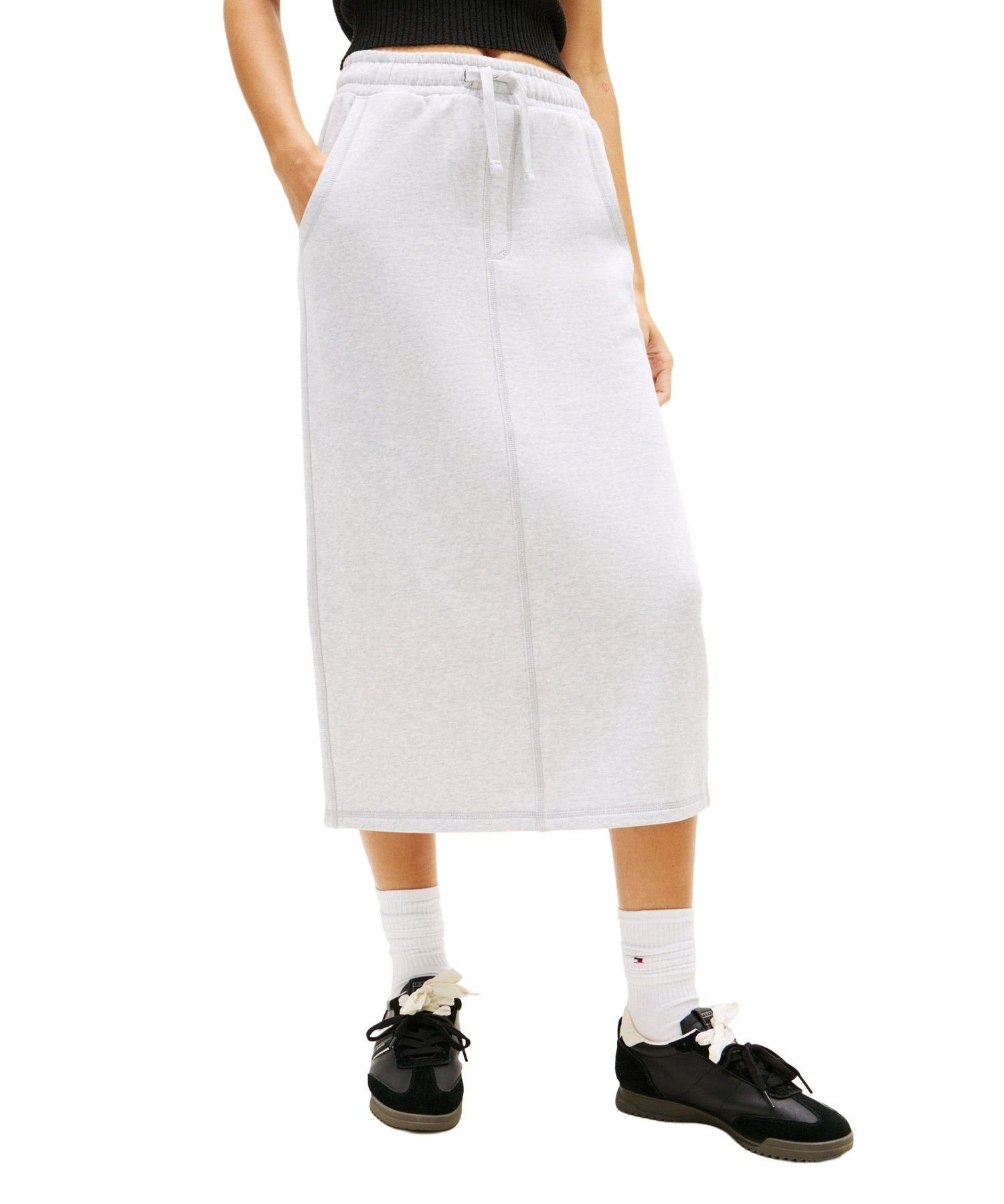 【トミーヒルフィガー/TOMMY HILFIGER】のクレアミディスウェットスカート インテリア・キッズ・メンズ・レディースファッション・服の通販 founy(ファニー) ファッション Fashion レディースファッション Fashion for Women スカート Skirts アメリカン American Style クラシック Classic, Timeless Style ゴルフ Golf スウェット / スエット Sweatshirt, Sweatwear スリット Slit, Slit Detail デニム Denim, Jeans Material ドローストリング Drawstring, Pull Cord ポケット Pocket, Pocket Detail モダン Modern, Contemporary 人気 Popular, Best Seller ライトグレーP08|ID: prp329100004774814 ipo3291000000034608657
