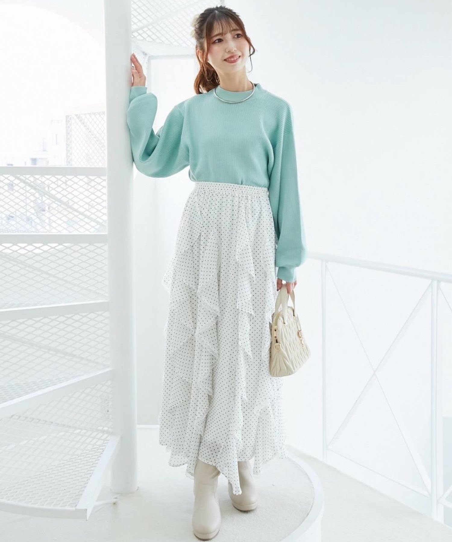 【マジェスティック レゴン/MAJESTIC LEGON】のエアリードロップラッフルスカート インテリア・キッズ・メンズ・レディースファッション・服の通販 founy(ファニー) 　ファッション　Fashion　レディースファッション　Fashion for Women　スカート　Skirts　シフォン　Chiffon, Lightweight Fabric　ダウン　Down, Puffer　トレンド　Trend, Trending Now　フェミニン　Feminine, Girly　ラッフル　Ruffle, Frill　ロング　Long, Long-Length　再入荷　Restock / Back in Stock　おすすめ　Recommended / Our Picks　オフ/柄|ID: prp329100004774838 ipo3291000000034608912