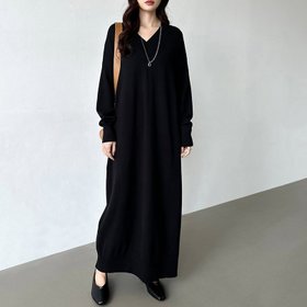 【ココモモ/COCOMOMO】の選べる2丈 Vネック ワンピース ロング丈 マキシ丈 ニットワンピース 長袖 人気、トレンドファッション・服の通販 founy(ファニー) ファッション Fashion レディースファッション Fashion for Women ワンピース Dresses ニットワンピース Knit Dresses アクリル Acrylic Material インナー Innerwear タートルネック Turtleneck, High Neck デコルテ Décolleté, Neckline 長袖 Long Sleeve, Full Sleeve バランス Balance, Style Balance ペチコート Petticoat, Underskirt マキシ Maxi, Full Length ロング Long, Long-Length おすすめ Recommended / Our Picks |ID:prp329100004774875