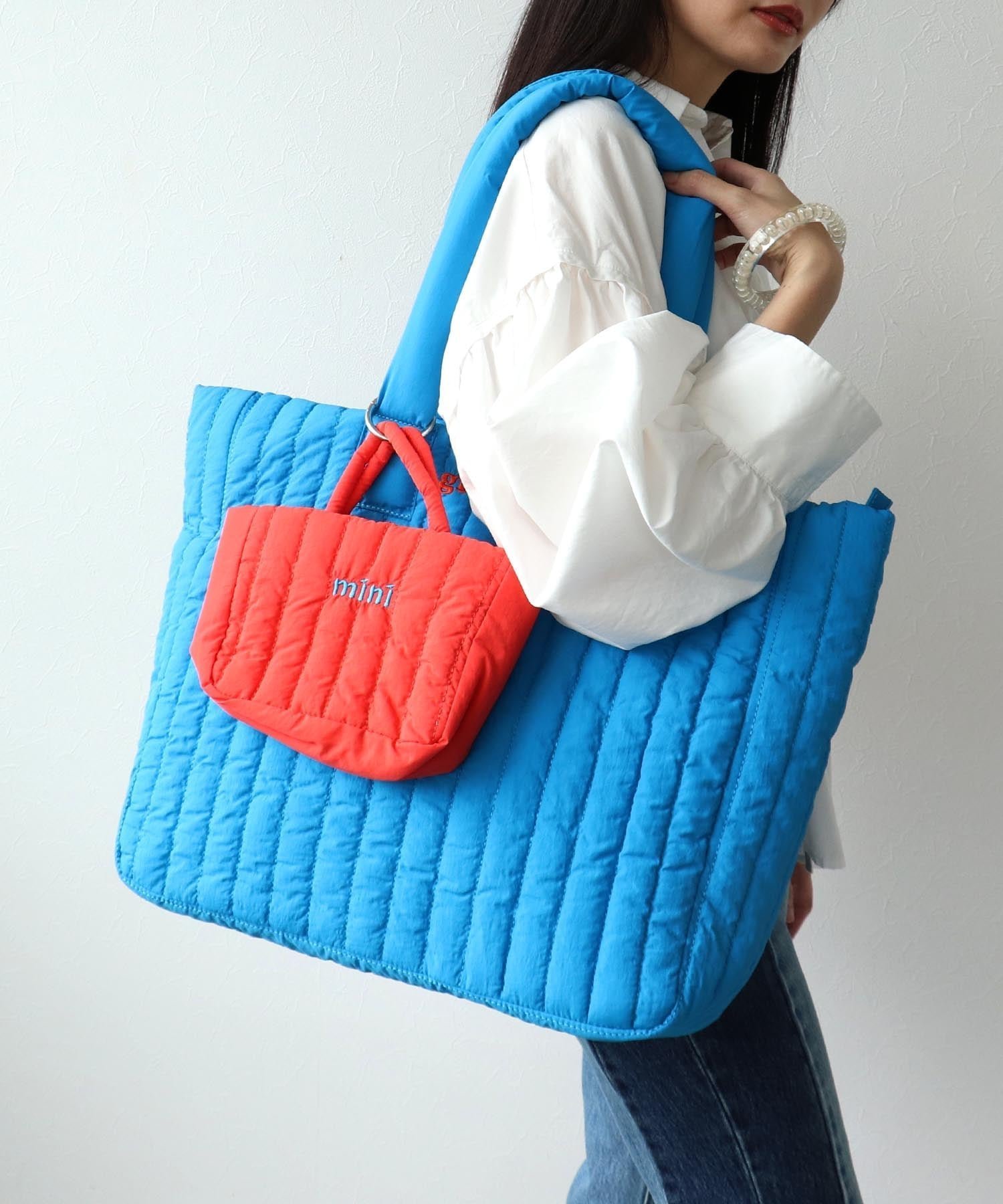 【スリーフォータイム/Three Four Time】のThree Four Time/BIGキルト親子BAG インテリア・キッズ・メンズ・レディースファッション・服の通販 founy(ファニー) ファッション Fashion レディースファッション Fashion for Women バッグ Bags キルティング Quilted, Quilting キルト Quilt, Quilted Fabric コンビ Combo, Combination Style スマート Smart, Elegant 財布 Wallet, Purse ポケット Pocket, Pocket Detail ポーチ Pouch, Small Case おすすめ Recommended / Our Picks ブルー|ID: prp329100004774964 ipo3291000000034610669