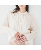 【アンタイトル/UNTITLED】の【光沢感/フリル袖/前開き】バンドカラーギャザーブラウス オフホワイト|ID: prp329100004775007 ipo3291000000034611209