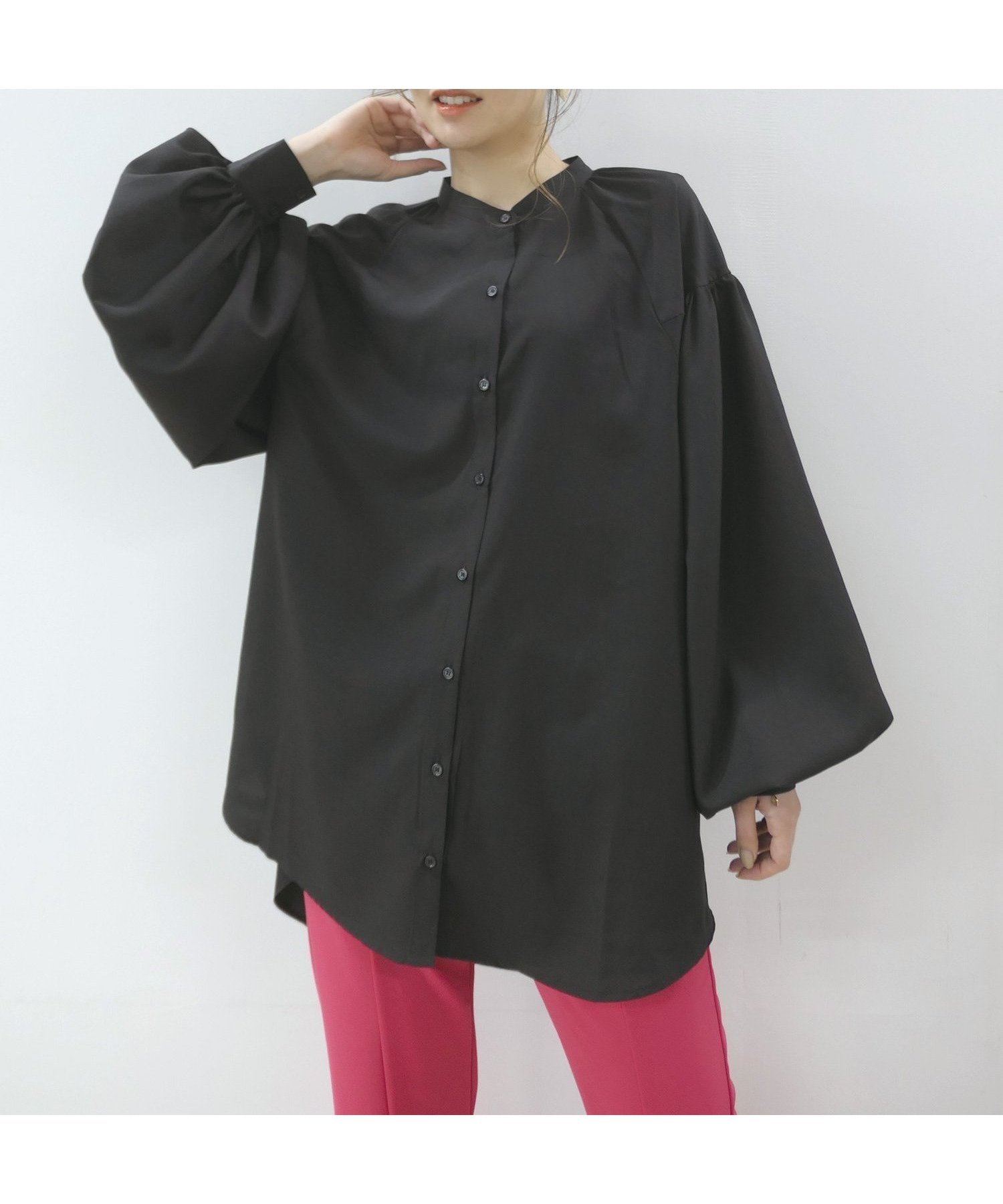 【コーナーズ/CORNERS】のボリュームスリーブバンドカラーブラウス インテリア・キッズ・メンズ・レディースファッション・服の通販 founy(ファニー) 　ファッション　Fashion　レディースファッション　Fashion for Women　トップス・カットソー　Cut & Sew Tops　シャツ・ブラウス・オフィスカジュアル　Elegant Blouses & Button-Ups　ボリューム袖・フリルスリーブブラウス　Voluminous & Ruffle Sleeves / Puffy Sleeve Tops　シンプル　Simple, Minimal　チュニック　Tunic, Long Top　バランス　Balance, Style Balance　ベスト　Vest, Waistcoat　セレモニー　Ceremony　ビジネス 仕事 通勤　Business / Work / Commuting　2025年　2025　2025春夏・S/S　Spring/Summer 2025 SS25　ブラック|ID: prp329100004775169 ipo3291000000034612979