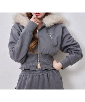 【ナイスクラップ/NICE CLAUP】の【セットアップ可能】フェイクファーパーカー 人気、トレンドファッション・服の通販 founy(ファニー) ファッション Fashion レディースファッション Fashion for Women トップス・カットソー Cut & Sew Tops レディースパーカー・カジュアルフーディー Casual Hoodies & Sweatshirts 2025年 2025 2025-2026秋冬・A/W Autumn/Winter 2025–26 AW25–26 冬 Winter / This Winter おすすめ Recommended / Our Picks シャーリング Shirring, Ruched ショート Short, Short Length スウェット / スエット Sweatshirt, Sweatwear セットアップ Set-Up, Coordinated Outfit パーカー Hoodie, Parka プリーツ Pleats, Pleated ベロア Velour, Soft Velvet ミニスカート Mini Skirt, Short Skirt |ID:prp329100004775206