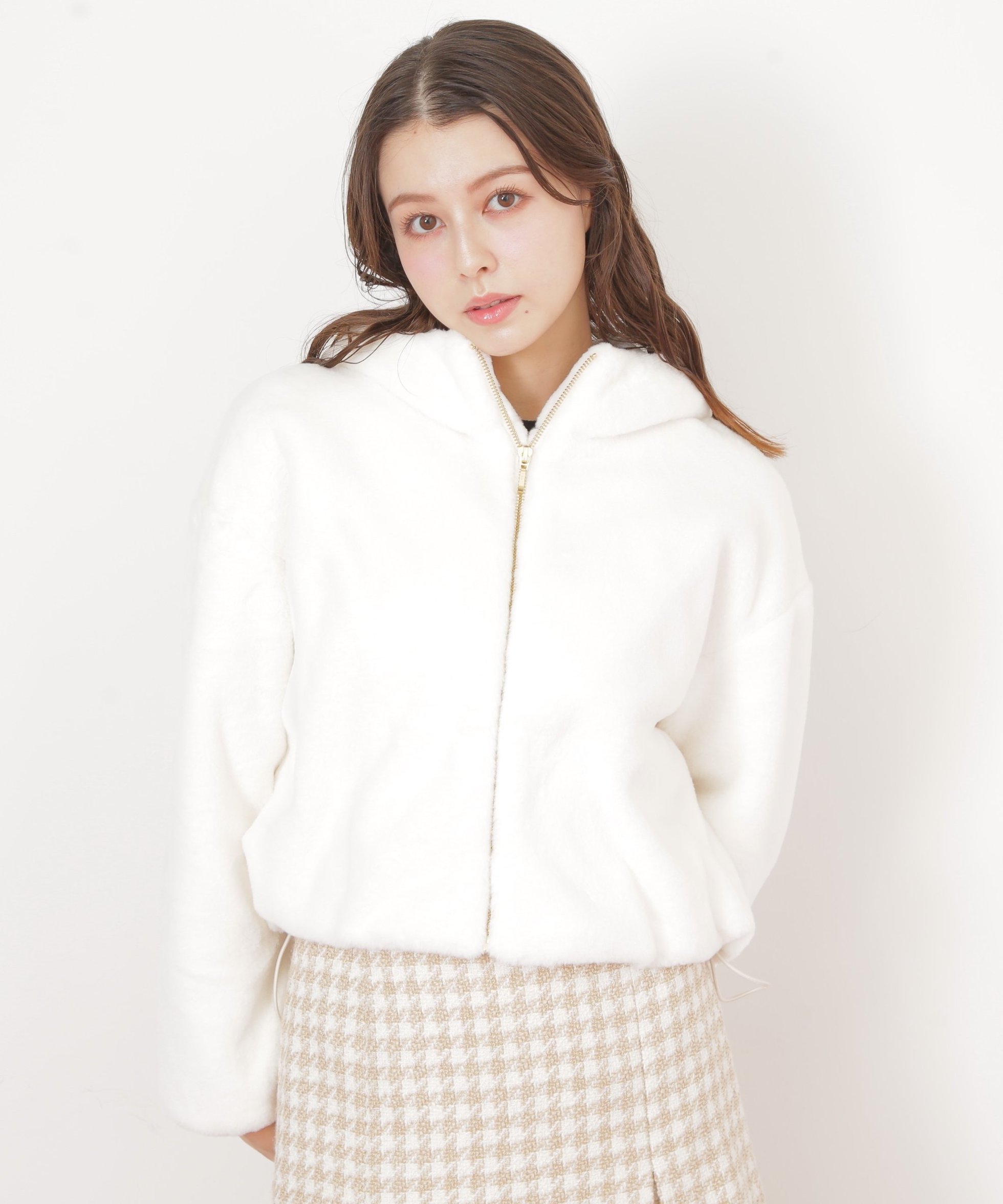 【ジルバイジルスチュアート/JILL by JILLSTUART】のフェイクファーフーディー インテリア・キッズ・メンズ・レディースファッション・服の通販 founy(ファニー) 　ファッション　Fashion　レディースファッション　Fashion for Women　スマート　Smart, Elegant　フェイクファー　Faux Fur, Imitation Fur　人気　Popular, Best Seller　ホワイト|ID: prp329100004775770 ipo3291000000034620520