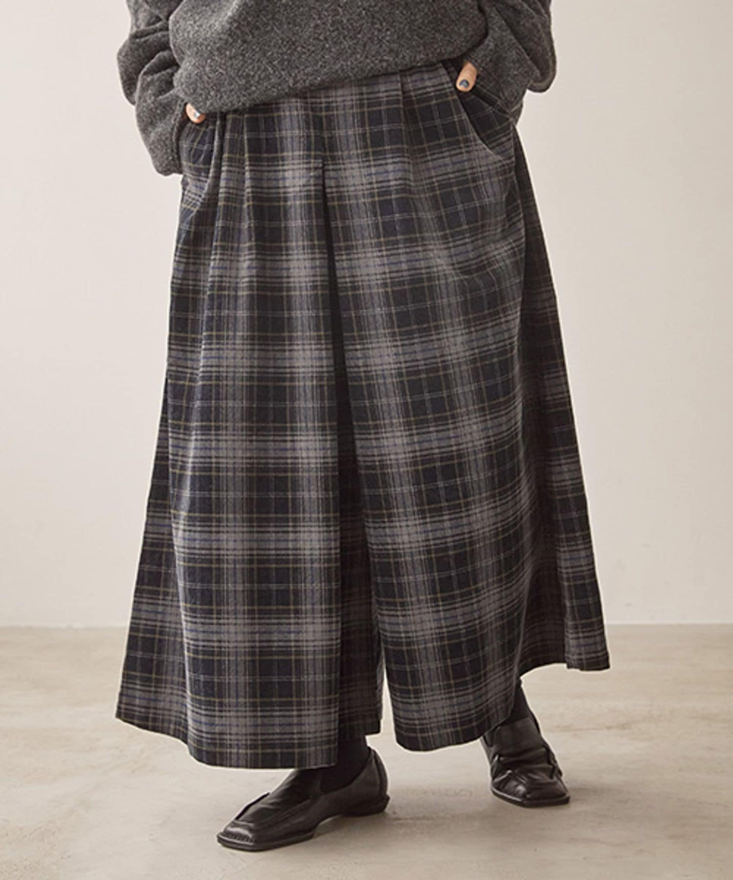 【スタディオ クリップ/studio CLIP】の細コールタックスカーチョ プチ・プラスサイズあり 人気、トレンドファッション・服の通販 founy(ファニー) ファッション Fashion レディースファッション Fashion for Women おすすめ Recommended / Our Picks カーディガン Cardigan, Knitwear コーデュロイ Corduroy, Cord Fabric スカーチョ Skacho, Skirt-Pants チェック Check, Plaid, Tartan プリント Print, Printed Pattern ボトム Bottoms, Lower Wear ワイド Wide, Wide Fit エレガント 上品 Elegant other-1|ID: prp329100004775784 ipo3291000000034840994