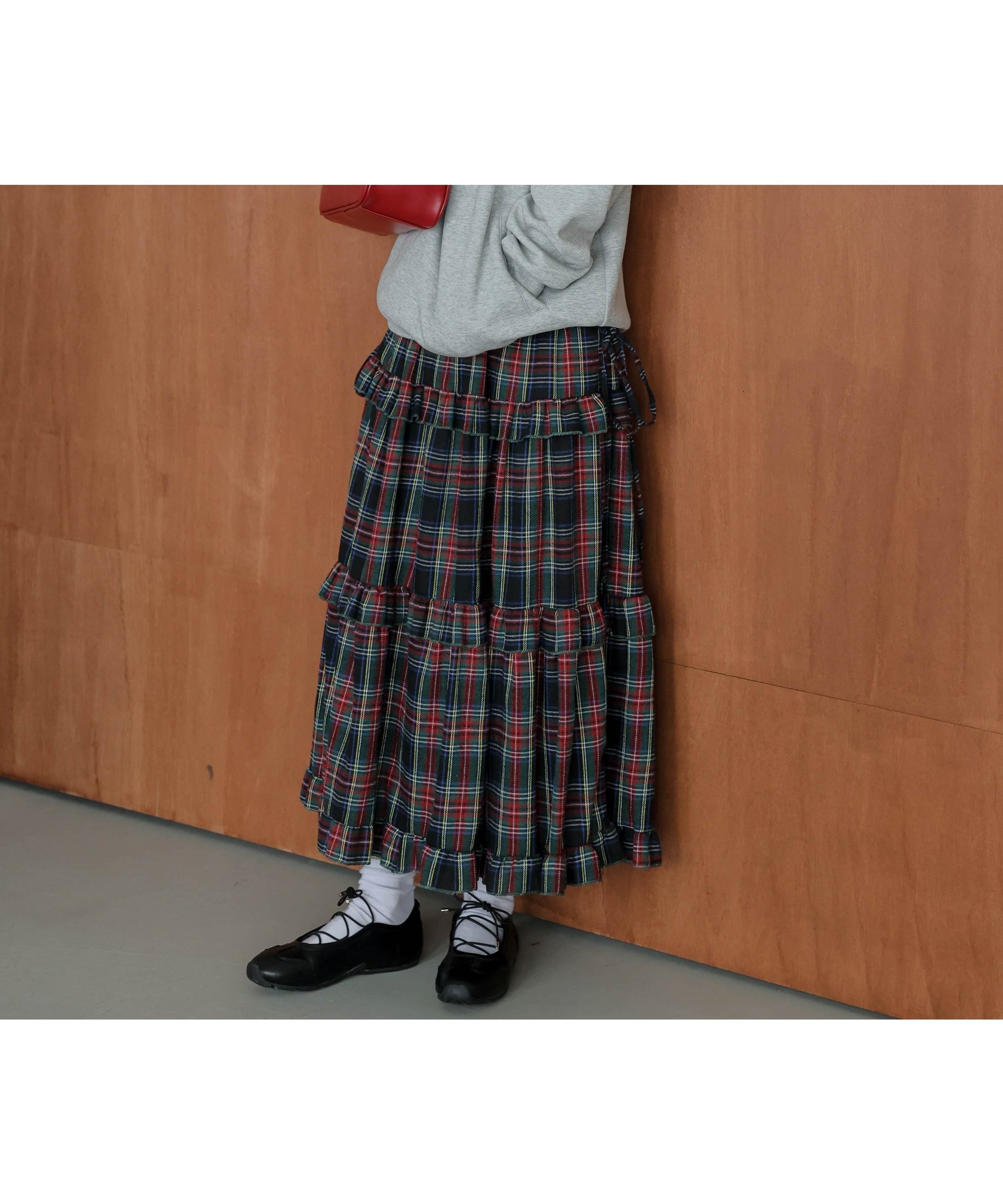 【ラジュール/Lajour】のティアード フリルスカート インテリア・キッズ・メンズ・レディースファッション・服の通販 founy(ファニー) ファッション Fashion レディースファッション Fashion for Women スカート Skirts おすすめ Recommended / Our Picks ガーリー Girly, Feminine Style サロペット Overalls, Salopette シンプル Simple, Minimal スウェット / スエット Sweatshirt, Sweatwear ティアード Tiered, Tiered Style ティアードスカート Tiered Skirt, Flounced Skirt パーカー Hoodie, Parka フェミニン Feminine, Girly フリル Frill, Ruffle リボン Ribbon, Bow A/W・秋冬 Autumn/Winter ブラック|ID: prp329100004775811 ipo3291000000034621185