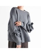 【ヴァン/Vin】の異素材切り替えデザインスリーブプルオーバー 人気、トレンドファッション・服の通販 founy(ファニー) ファッション Fashion レディースファッション Fashion for Women トップス・カットソー Cut & Sew Tops カジュアルプルオーバー・ニットトップス Pullovers & Knit Tops / Casual Pullovers アシンメトリー Asymmetrical Style スウェット / スエット Sweatshirt, Sweatwear スリーブ Sleeve, Long Sleeve / Short Sleeve ドッキング Docking, Mixed Material リボン Ribbon, Bow ワイド Wide, Wide Fit thumbnail グレー|ID: prp329100004775870 ipo3291000000034698542