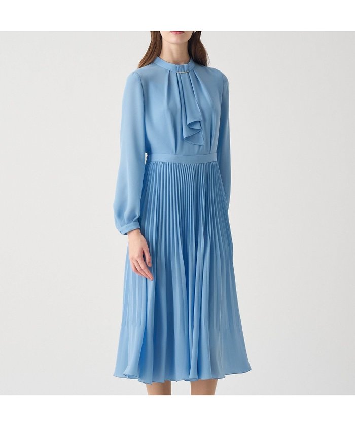 【アナイ/ANAYI】の【Eternal Line 2026】シアードビープリーツボウ ワンピース インテリア・キッズ・メンズ・レディースファッション・服の通販 founy(ファニー) https://founy.com/ ファッション Fashion レディースファッション Fashion for Women ワンピース Dresses オケージョン Occasion Wear キャミソール Camisole, Spaghetti Strap Top シアー Sheer, See-Through スカーフ Scarf, Neckwear スマート Smart, Elegant 長袖 Long Sleeve, Full Sleeve プリーツ Pleats, Pleated ペチコート Petticoat, Underskirt メタル Metal, Metal Parts 再入荷 Restock / Back in Stock エレガント 上品 Elegant |ID: prp329100004775906 ipo3291000000034802007