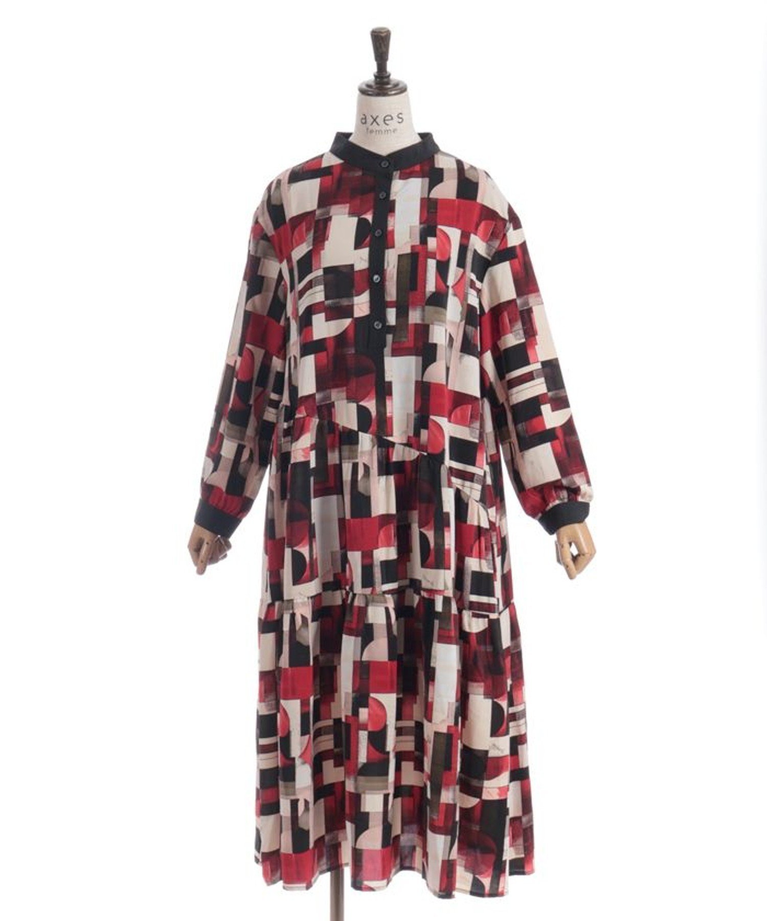 【アクシーズファム/axes femme】の総柄アシメティアードワンピース インテリア・キッズ・メンズ・レディースファッション・服の通販 founy(ファニー) 　ファッション　Fashion　レディースファッション　Fashion for Women　ワンピース　Dresses　アシンメトリー　Asymmetrical Style　カーディガン　Cardigan, Knitwear　クラシカル　Classical, Vintage-Inspired　ショート　Short, Short Length　ティアード　Tiered, Tiered Style　バランス　Balance, Style Balance　パッチワーク　Patchwork, Mixed Fabric　フェミニン　Feminine, Girly　フォルム　Silhouette, Form　ロング　Long, Long-Length　切替　Switching, Contrast Panel　A/W・秋冬　Autumn/Winter　赤|ID: prp329100004775916 ipo3291000000034621873