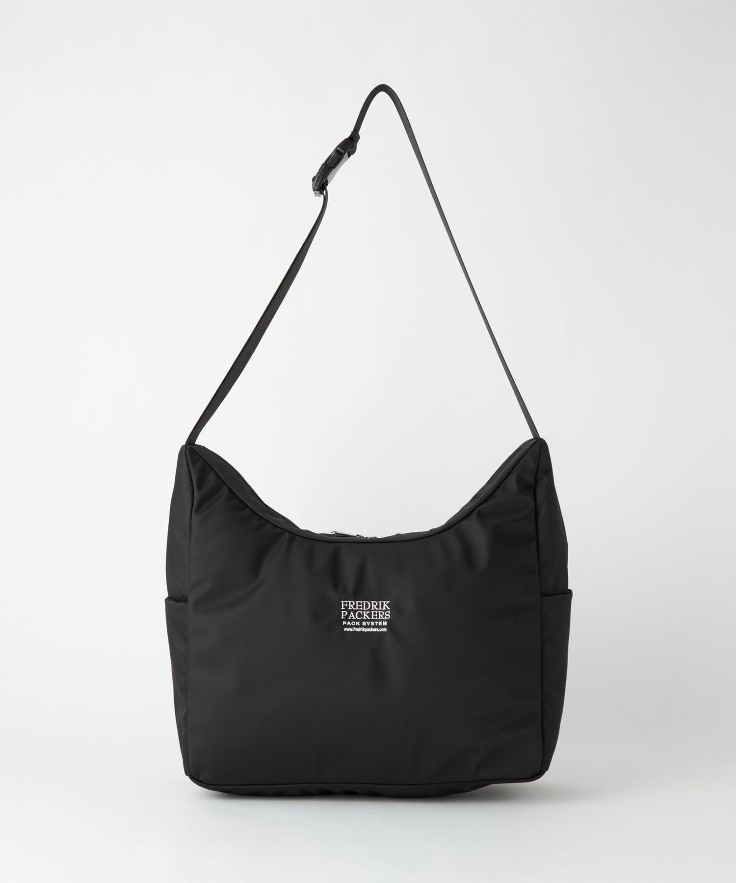 【ユナイテッドアローズ/UNITED ARROWS】の【別注】 FREDRIK PACKERS RAMP ショルダーバッグ インテリア・キッズ・メンズ・レディースファッション・服の通販 founy(ファニー) 　ファッション　Fashion　レディースファッション　Fashion for Women　バッグ　Bags　インナー　Innerwear　傘　Umbrella, Parasol　サテン　Satin, Glossy Fabric　ショルダー　Shoulder, Shoulder Strap　ボンディング　Bonding, Bonded Fabric　ポケット　Pocket, Pocket Detail　別注　Limited Edition, Custom Order　ラップ　Wrap, Wrap Design　ループ　Loop, Loop Knit　アウトレット　Outlet / Clearance　ビジネス 仕事 通勤　Business / Work / Commuting　BLACK|ID: prp329100004776011 ipo3291000000034622763