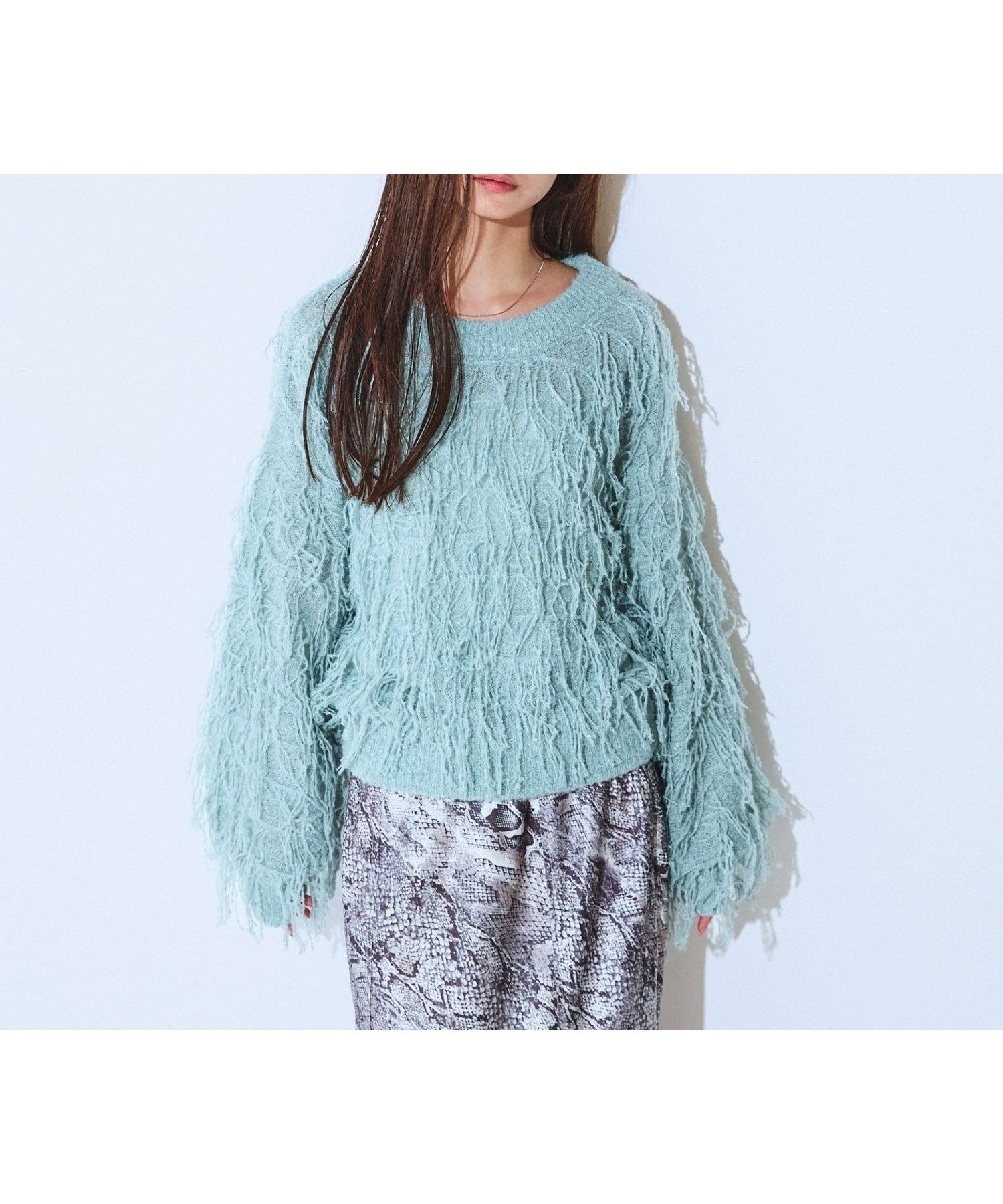 【ジーナシス/JEANASiS】のループフリンジショートプルオーバー インテリア・キッズ・メンズ・レディースファッション・服の通販 founy(ファニー) 　ファッション　Fashion　レディースファッション　Fashion for Women　トップス・カットソー　Cut & Sew Tops　カジュアルプルオーバー・ニットトップス　Pullovers & Knit Tops / Casual Pullovers　おすすめ　Recommended / Our Picks　デニム　Denim, Jeans Material　フェミニン　Feminine, Girly　フレア　Flare, Flared　ボトム　Bottoms, Lower Wear　ランダム　Random, Irregular　ループ　Loop, Loop Knit　ワイド　Wide, Wide Fit　冬　Winter / This Winter　A/W・秋冬　Autumn/Winter　BLU3|ID: prp329100004776025 ipo3291000000034622922