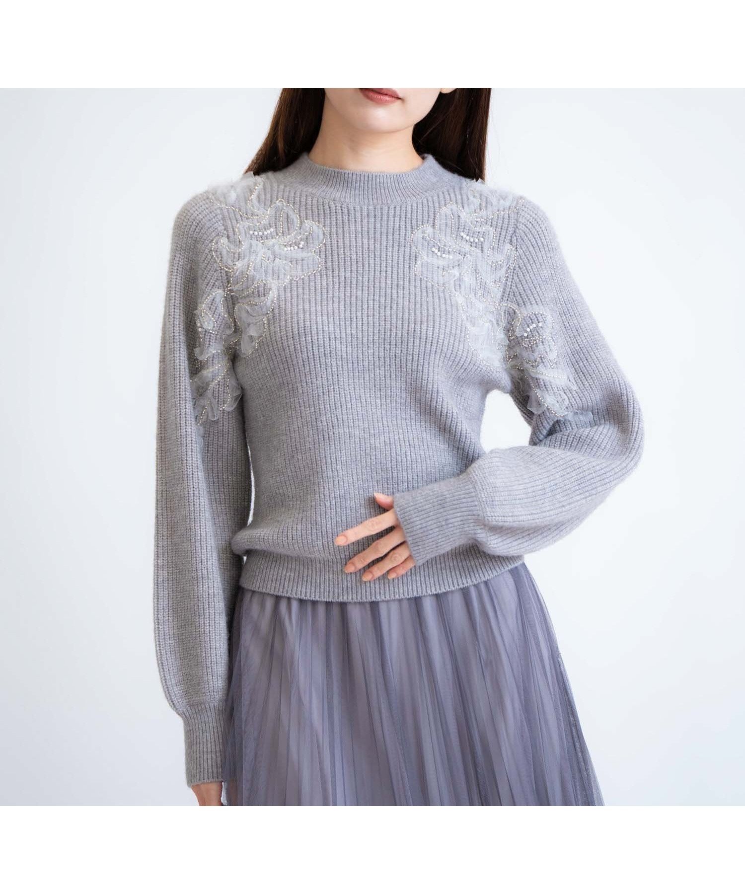 【ノエラ/Noela】のビジュー刺繍ニット インテリア・キッズ・メンズ・レディースファッション・服の通販 founy(ファニー) ファッション Fashion レディースファッション Fashion for Women トップス・カットソー Cut & Sew Tops ニット Knit Tops & Sweaters チュール Tulip, Tulip Motif ビジュー Bijou, Jewel-like Accent ホリデーシーズン Holiday Season ポケット Pocket, Pocket Detail エレガント 上品 Elegant グレー|ID: prp329100004776035 ipo3291000000034623043