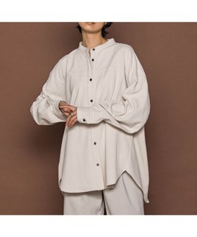 【メイソングレイ/MAYSON GREY】のコーデュロイバックタックシャツ≪手洗い可能≫ 人気、トレンドファッション・服の通販 founy(ファニー) ファッション Fashion レディースファッション Fashion for Women トップス・カットソー Cut & Sew Tops シャツ・ブラウス・オフィスカジュアル Elegant Blouses & Button-Ups バッグ Bags インナー Innerwear コーデュロイ Corduroy, Cord Fabric ストレッチ Stretch, Stretchy Fabric ストレート Straight, Straight Cut タートル Turtleneck, Turtle Collar 長袖 Long Sleeve, Full Sleeve パターン Pattern, Design Print ボトム Bottoms, Lower Wear ワイド Wide, Wide Fit 冬 Winter / This Winter A/W・秋冬 Autumn/Winter おすすめ Recommended / Our Picks 2025年 2025 2025-2026秋冬・A/W Autumn/Winter 2025–26 AW25–26 |ID:prp329100004776082