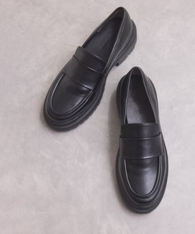 【アダム エ ロペ/ADAM ET ROPE'】の晴雨兼用ベーシックローファー/撥水 人気、トレンドファッション・服の通販 founy(ファニー) ファッション Fashion レディースファッション Fashion for Women シューズ Shoes, Footwear シンプル Simple, Minimal スタイリッシュ Stylish, Fashionable トレンド Trend, Trending Now フェイクレザー Faux Leather, PU Leather フォルム Silhouette, Form ビジネス 仕事 通勤 Business / Work / Commuting 厚底 Platform Shoes |ID:prp329100004776103