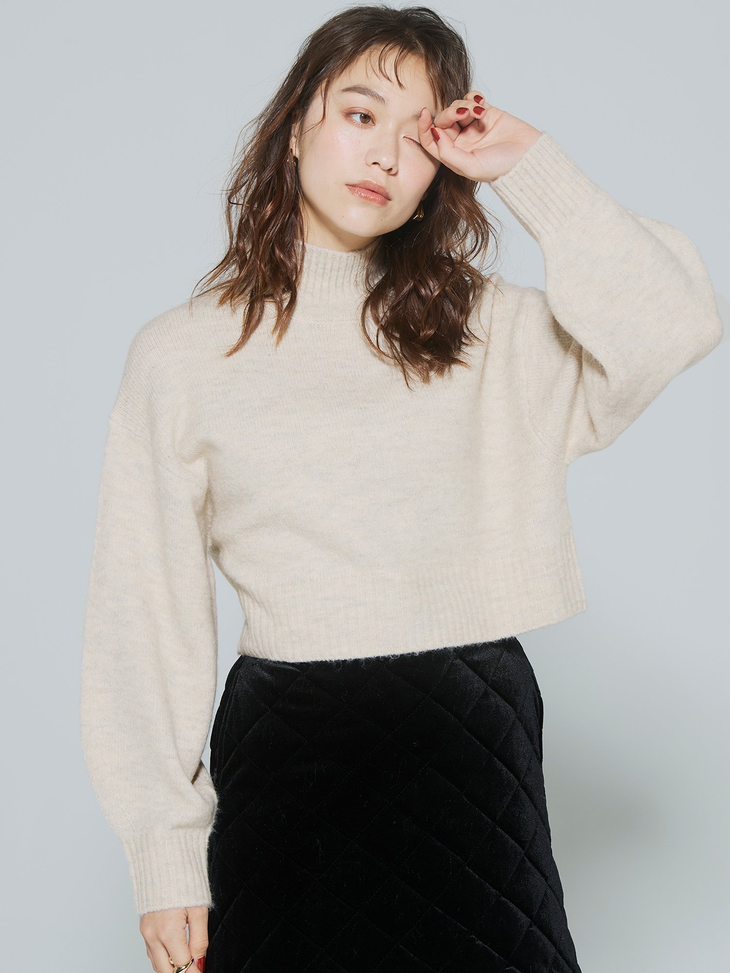 【コカ/COCA】の【新色追加】袖バルーンボトルネックニットトップス インテリア・キッズ・メンズ・レディースファッション・服の通販 founy(ファニー) 　ファッション　Fashion　レディースファッション　Fashion for Women　トップス・カットソー　Cut & Sew Tops　ニット　Knit Tops & Sweaters　クロップド　Cropped, Short Length　コンパクト　Compact, Small Size　シンプル　Simple, Minimal　スラックス　Slacks, Dress Pants　スリーブ　Sleeve, Long Sleeve / Short Sleeve　デニム　Denim, Jeans Material　トレンド　Trend, Trending Now　長袖　Long Sleeve, Full Sleeve　ハイネック　High Neck, Mock Neck　バルーン　Balloon, Balloon Silhouette　ボトルネック　Bottle Neck, Mock Neck　ポケット　Pocket, Pocket Detail　無地　Plain, Solid Color　ロング　Long, Long-Length　A/W・秋冬　Autumn/Winter　2025年　2025　2025-2026秋冬・A/W　Autumn/Winter 2025–26 AW25–26　Lt.beige|ID: prp329100004776112 ipo3291000000034623804