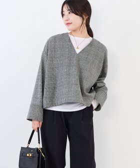 【マイカ ディール/MICA & DEAL】 ツイードVネックプルオーバー セットアップ対応人気、トレンドファッション・服の通販 founy(ファニー) ファッション Fashion レディースファッション Fashion for Women トップス・カットソー Cut & Sew Tops カジュアルプルオーバー・ニットトップス Pullovers & Knit Tops / Casual Pullovers Vネックトップス V-Neck Tops / V-Cut Neckline Shirts インナー Innerwear セットアップ Set-Up, Coordinated Outfit ツイード Twill, Twill Weave デコルテ Décolleté, Neckline デニム Denim, Jeans Material 猫 Cat, Kitty ワイド Wide, Wide Fit おすすめ Recommended / Our Picks エレガント 上品 Elegant |ID:prp329100004776373