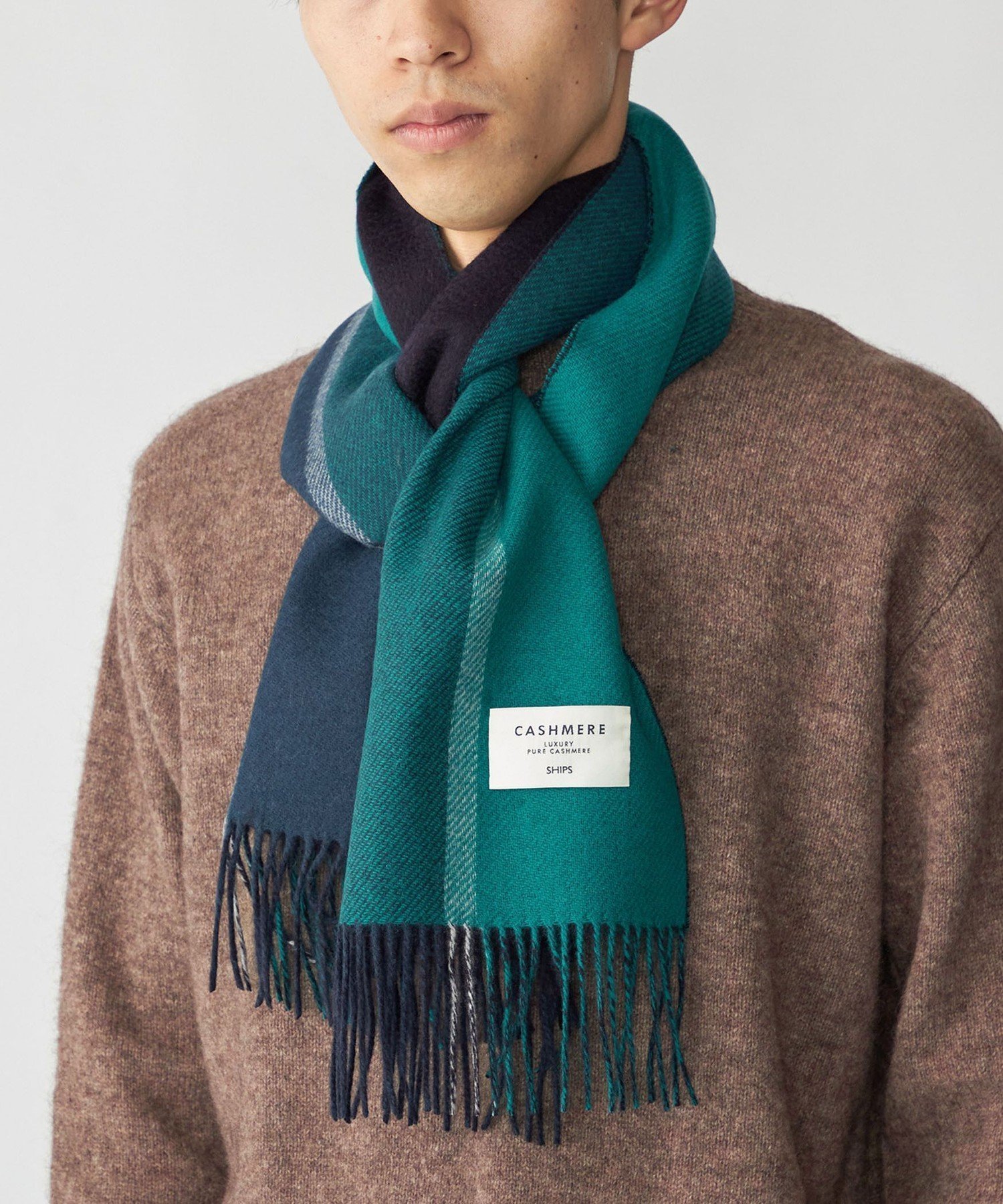 【シップス/SHIPS / MEN】のSHIPS カシミヤ ダブルフェイス パネル マフラー インテリア・キッズ・メンズ・レディースファッション・服の通販 founy(ファニー) 　ファッション　Fashion　メンズファッション　Fashion for Men　おすすめ　Recommended / Our Picks　ギフト プレゼント　Gift / Present　ダブル　Double, Double-Breasted　フェイス　Face, Facial Design　ベーシック　Basic, Essential　マフラー　Scarf, Muffler　リバーシブル　Reversible, Two-Sided　無地　Plain, Solid Color　ブルー|ID: prp329100004776442 ipo3291000000034722630