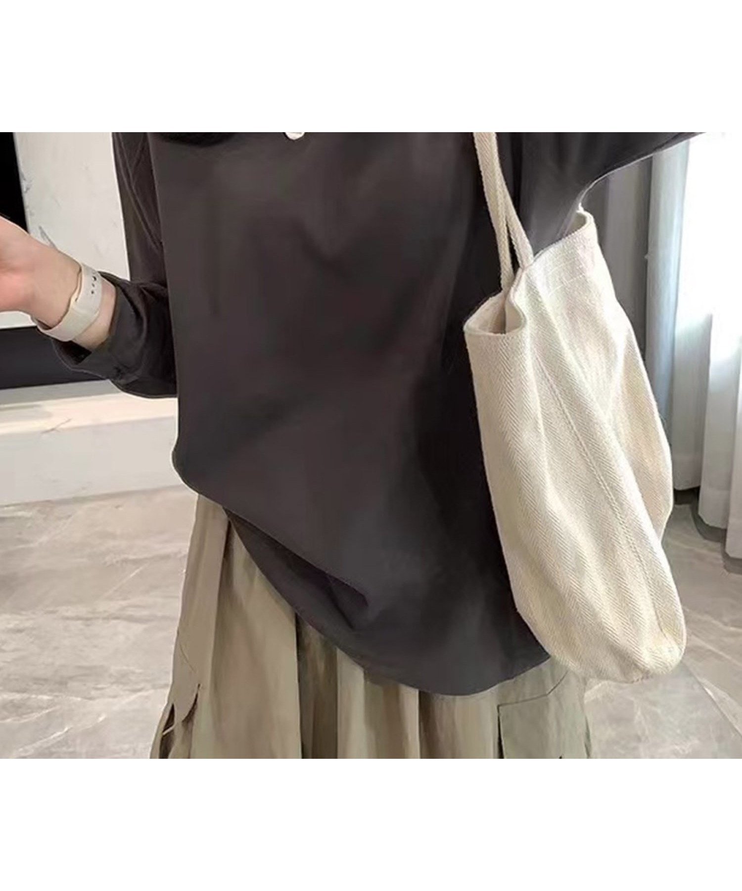 【アイモハ/aimoha】の【BANICO】ラグランスリーブコットンロングTシャツ 人気、トレンドファッション・服の通販 founy(ファニー) 　ファッション　Fashion　レディースファッション　Fashion for Women　トップス・カットソー　Cut & Sew Tops　シャツ・ブラウス・オフィスカジュアル　Elegant Blouses & Button-Ups　ロングTシャツ・Tシャツ　Longline T-Shirts & Tees　おすすめ　Recommended / Our Picks　シンプル　Simple, Minimal　スリーブ　Sleeve, Long Sleeve / Short Sleeve　デニム　Denim, Jeans Material　フェミニン　Feminine, Girly　ラウンド　Round, Round Neck　リラックス　Relax, Relaxed Fit　ロング　Long, Long-Length　 other-1|ID: prp329100004776995 ipo3291000000034632417