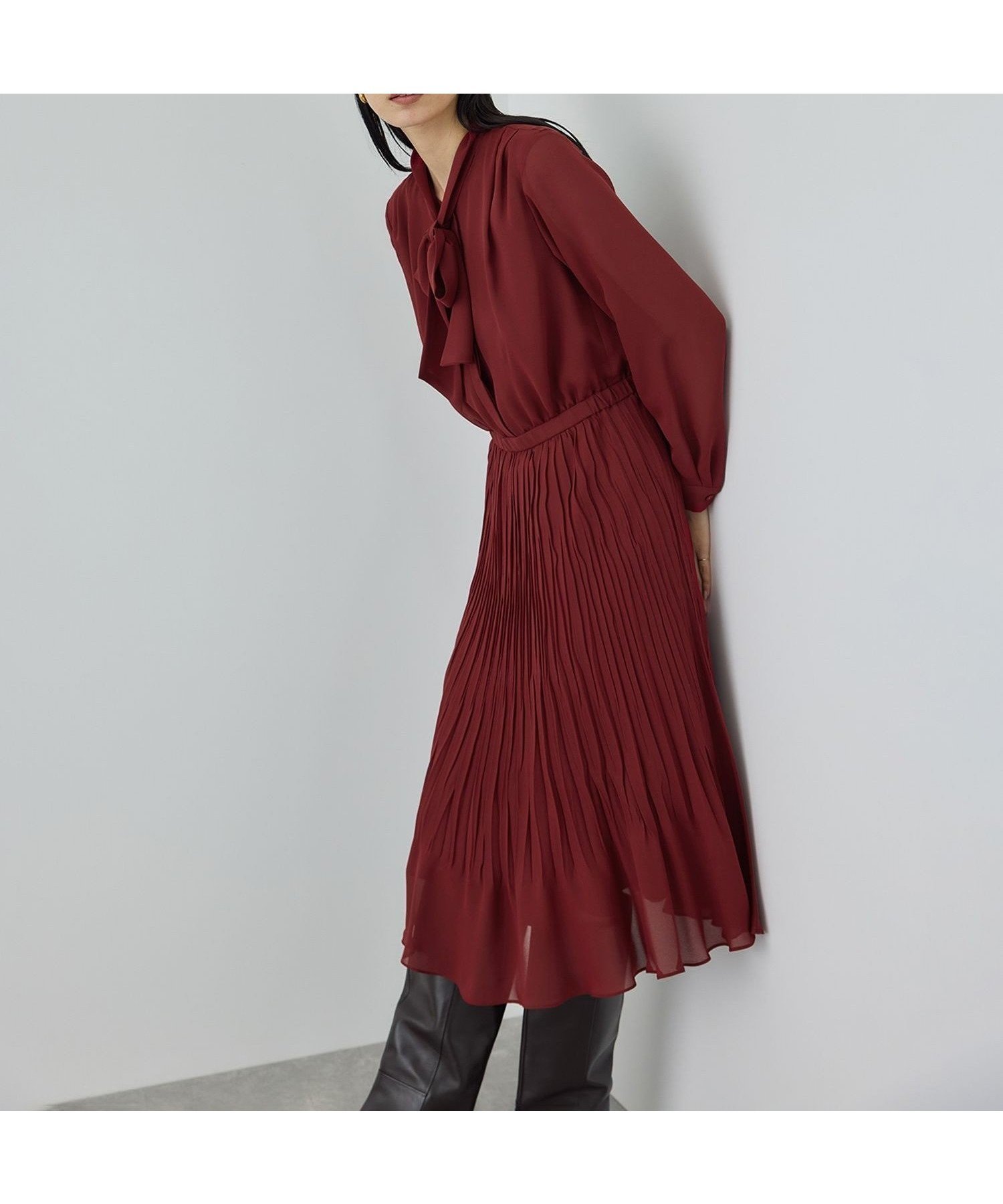 【ロペ/ROPE'】のジョーゼットシフォンプリーツワンピース/26SS 人気、トレンドファッション・服の通販 founy(ファニー) 　ファッション　Fashion　レディースファッション　Fashion for Women　ワンピース　Dresses　おすすめ　Recommended / Our Picks　シアー　Sheer, See-Through　ジャケット　Jacket, Outerwear　ジョーゼット　Georgette, Semi-Sheer Fabric　セットアップ　Set-Up, Coordinated Outfit　ダブル　Double, Double-Breasted　ツイード　Twill, Twill Weave　フェミニン　Feminine, Girly　プリーツ　Pleats, Pleated　ポケット　Pocket, Pocket Detail　ランダム　Random, Irregular　エレガント 上品　Elegant　ビジネス 仕事 通勤　Business / Work / Commuting　 other-1|ID: prp329100004777016 ipo3291000000034818313