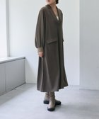 【イア パピヨネ/ear PAPILLONNER】のVネックワンピース【SUM1 STYLE(スミスタイル)】 人気、トレンドファッション・服の通販 founy(ファニー) ファッション Fashion レディースファッション Fashion for Women ワンピース Dresses タートルネック Turtleneck, High Neck フラップ Flap, Flap Pocket ポケット Pocket, Pocket Detail ロング Long, Long-Length おすすめ Recommended / Our Picks エレガント 上品 Elegant thumbnail モカ|ID: prp329100004777019 ipo3291000000034632741