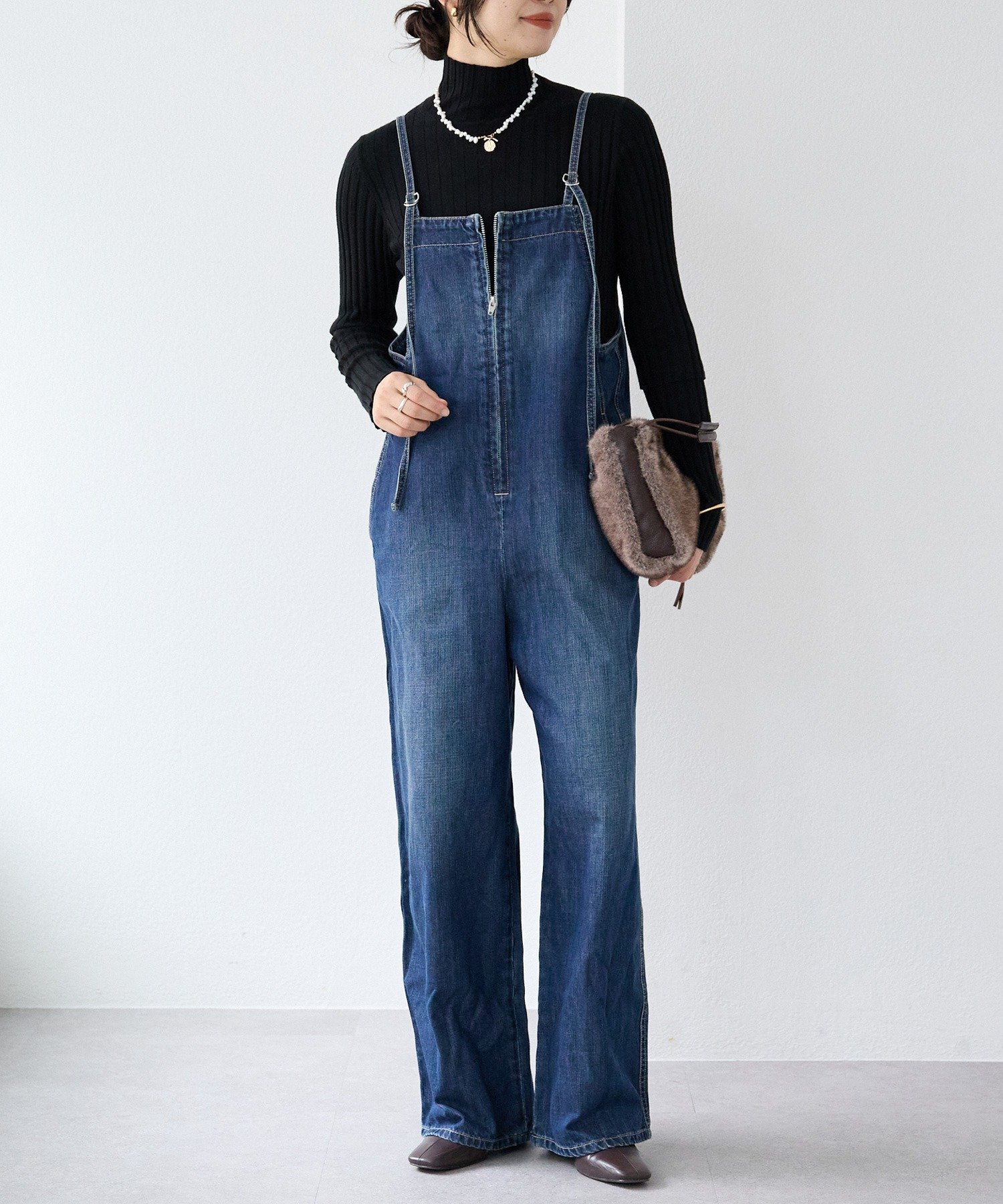 【リヴドロワ/RIVE DROITE】の【シーズン問わず使える】デニムサロペット インテリア・キッズ・メンズ・レディースファッション・服の通販 founy(ファニー) 　ファッション　Fashion　レディースファッション　Fashion for Women　ワンピース　Dresses　サロペット&オールインワン　Dungarees & Jumpsuit Styles　サロペット　Overalls, Salopette　ストレート　Straight, Straight Cut　デニム　Denim, Jeans Material　フロント　Front, Front Design　ポケット　Pocket, Pocket Detail　ラップ　Wrap, Wrap Design　再入荷　Restock / Back in Stock　おすすめ　Recommended / Our Picks　ブルー|ID: prp329100004777079 ipo3291000000035082150
