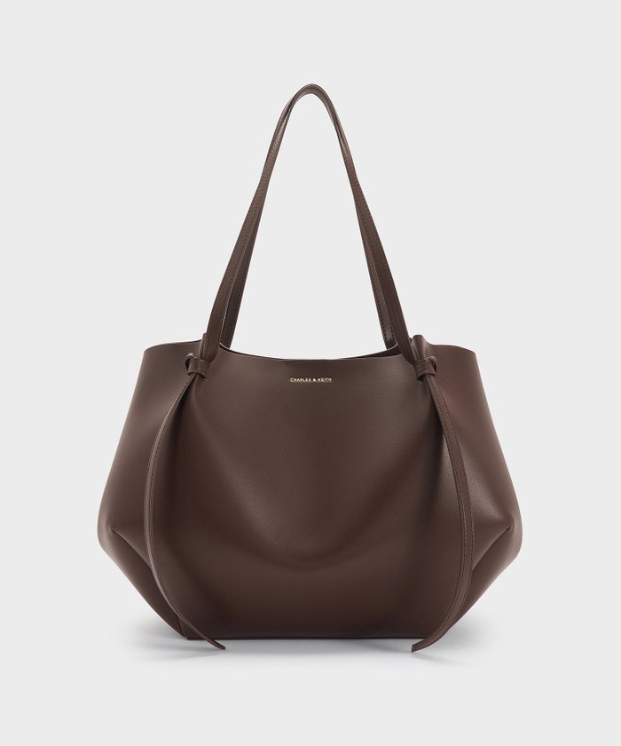 【チャールズ アンド キース/CHARLES & KEITH】のCalla カルラ ラージトートバッグ インテリア・キッズ・メンズ・レディースファッション・服の通販 founy(ファニー) https://founy.com/ ファッション Fashion レディースファッション Fashion for Women バッグ Bags フォルム Silhouette, Form マグネット Magnet, Magnetic Closure ビジネス 仕事 通勤 Business / Work / Commuting |ID: prp329100004777106 ipo3291000000034634379