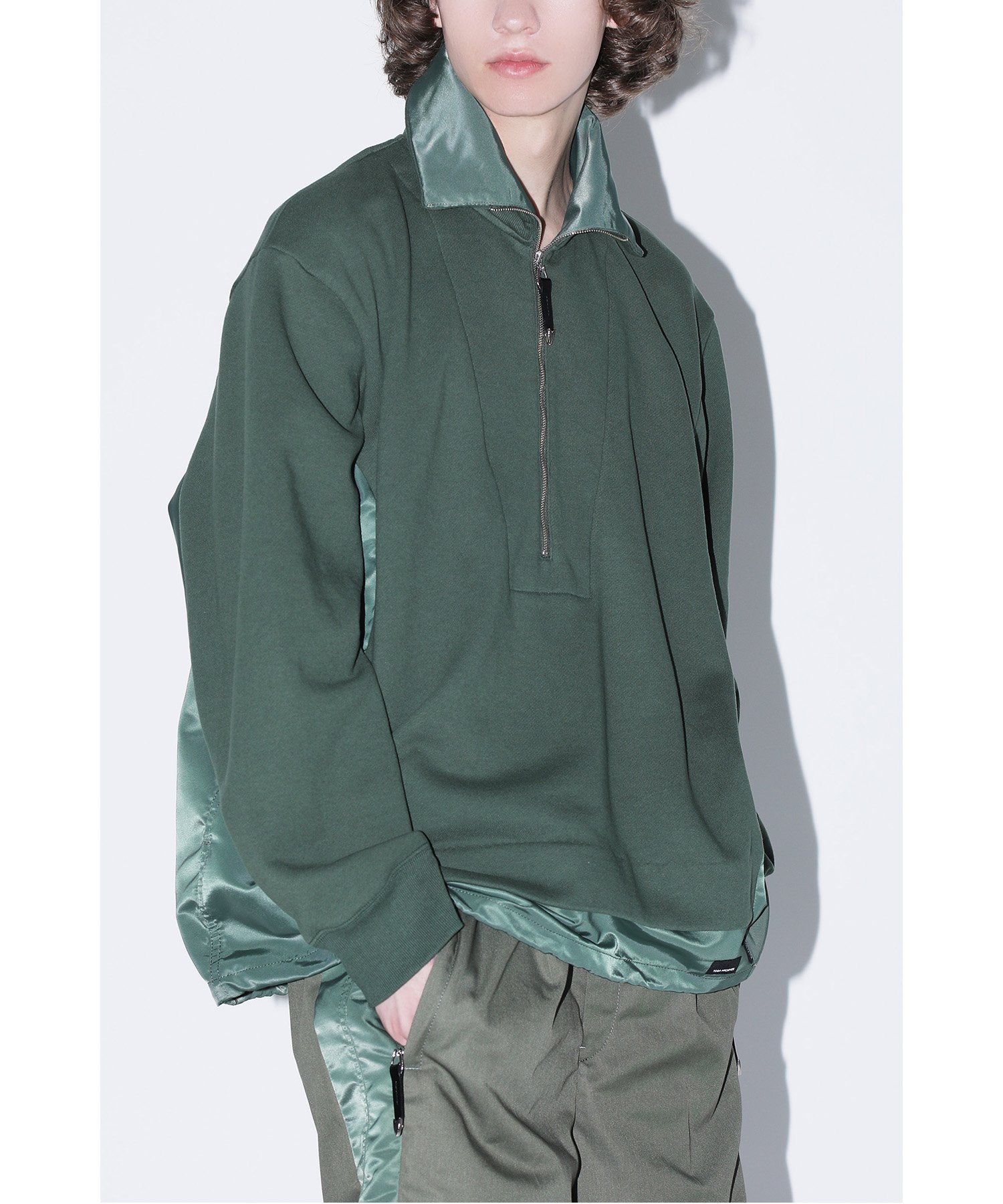 【トーガ/TOGA】のHalf zip sweatshirt PORTER SP インテリア・キッズ・メンズ・レディースファッション・服の通販 founy(ファニー) 　ファッション　Fashion　レディースファッション　Fashion for Women　トップス・カットソー　Cut & Sew Tops　シャツ・ブラウス・オフィスカジュアル　Elegant Blouses & Button-Ups　レディースパーカー・カジュアルフーディー　Casual Hoodies & Sweatshirts　ロングTシャツ・Tシャツ　Longline T-Shirts & Tees　スウェット・クルーネックトップス　Sweatshirts & Crewnecks / Relaxed Fit Sweat Tops　ウォレット　Wallet　コラボ　Collaboration, Collab　コレクション　Collection, Seasonal Line　今季　This Season, Current Season　ショーツ　Shorts, Short Pants　シンプル　Simple, Minimal　スウェット / スエット　Sweatshirt, Sweatwear　人気　Popular, Best Seller　ブルゾン　Blouson, Bomber Jacket　メタル　Metal, Metal Parts　KHAKI|ID: prp329100004777204 ipo3291000000034637380