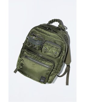 【トーガ/TOGA】のBackpack PORTER SP 人気、トレンドファッション・服の通販 founy(ファニー) ファッション Fashion レディースファッション Fashion for Women ウォレット Wallet コラボ Collaboration, Collab コレクション Collection, Seasonal Line 今季 This Season, Current Season ショーツ Shorts, Short Pants スウェット / スエット Sweatshirt, Sweatwear ブルゾン Blouson, Bomber Jacket ポーチ Pouch, Small Case メタル Metal, Metal Parts ラップ Wrap, Wrap Design |ID:prp329100004777211