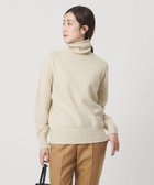 【ユナイテッドアローズ/UNITED ARROWS】のフォックス ウール ラメ タートルネック ニット 人気、トレンドファッション・服の通販 founy(ファニー) ファッション Fashion レディースファッション Fashion for Women トップス・カットソー Cut & Sew Tops ニット Knit Tops & Sweaters タートルネック・ハイネックトップス Turtlenecks & High-Neck Tops ショルダー Shoulder, Shoulder Strap タイトスカート Pencil Skirt, Tight Skirt タートルネック Turtleneck, High Neck ドロップ Drop Shoulder, Dropped Style バランス Balance, Style Balance フォックス Fox, Fox Fur ブラウジング Blouson Silhouette, Cinched Waist リラックス Relax, Relaxed Fit ワイド Wide, Wide Fit 冬 Winter / This Winter エレガント 上品 Elegant thumbnail OFF WHITE|ID: prp329100004777253 ipo3291000000034638206