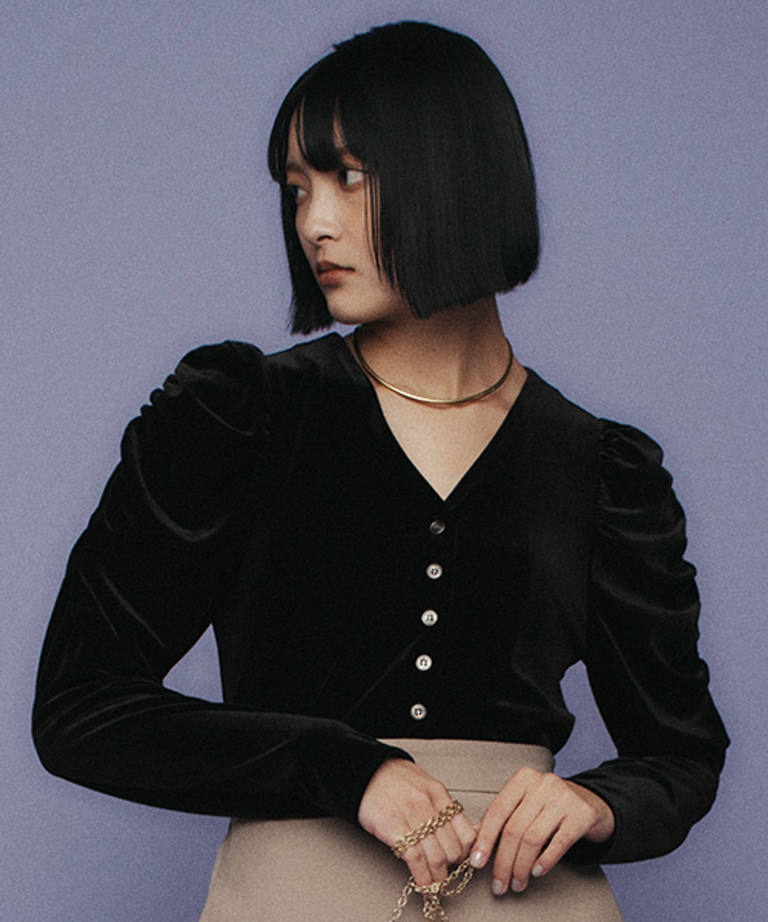 【スタディオ クリップ/studio CLIP】の【daily CLIP】パワショルベロアプルオーバー インテリア・キッズ・メンズ・レディースファッション・服の通販 founy(ファニー) 　ファッション　Fashion　レディースファッション　Fashion for Women　トップス・カットソー　Cut & Sew Tops　カジュアルプルオーバー・ニットトップス　Pullovers & Knit Tops / Casual Pullovers　ベロアトップス　Velour Tops / Velvet-Look Items　おすすめ　Recommended / Our Picks　アンサンブル　Ensemble Set　カーディガン　Cardigan, Knitwear　クラシカル　Classical, Vintage-Inspired　コーデュロイ　Corduroy, Cord Fabric　デニム　Denim, Jeans Material　トレンド　Trend, Trending Now　ベロア　Velour, Soft Velvet　レース　Lace, Lace Fabric　エレガント 上品　Elegant　ブラック19|ID: prp329100004777583 ipo3291000000034960578