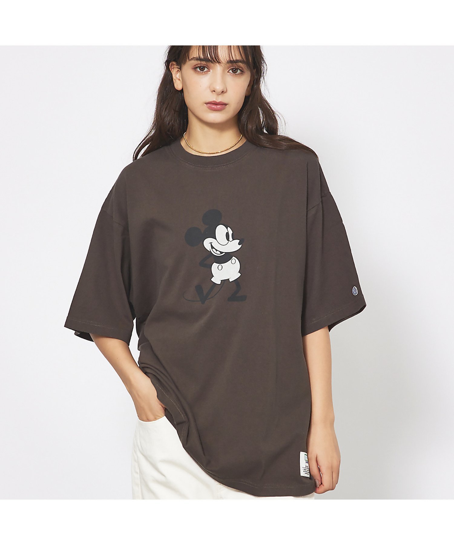 【ルージュヴィフラクレ/Rouge vif la cle】の【DISCUS/ディスカス】DISCUS*Disneyコラボ Tシャツ 半袖/デ インテリア・キッズ・メンズ・レディースファッション・服の通販 founy(ファニー) 　ファッション　Fashion　レディースファッション　Fashion for Women　トップス・カットソー　Cut & Sew Tops　シャツ・ブラウス・オフィスカジュアル　Elegant Blouses & Button-Ups　ロングTシャツ・Tシャツ　Longline T-Shirts & Tees　イラスト　Illustration　コラボ　Collaboration, Collab　スポーツ　Sports, Activewear　半袖　Short Sleeve, Half Sleeve　モチーフ　Motif, Design Theme　ロング　Long, Long-Length　おすすめ　Recommended / Our Picks　筋トレ・ボディメイク　Workout / Body Make / Fitness　ギフト プレゼント　Gift / Present　その他2|ID: prp329100004777635 ipo3291000000034900987