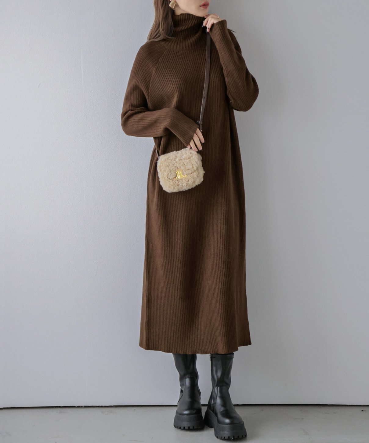 【ラジュール/Lajour】のリブニットハイネックワンピース インテリア・キッズ・メンズ・レディースファッション・服の通販 founy(ファニー) 　ファッション　Fashion　レディースファッション　Fashion for Women　ワンピース　Dresses　ショルダー　Shoulder, Shoulder Strap　フィット　Fit, Slim Fit　リブニット　Rib Knit, Ribbed Knit　ブラウン|ID: prp329100004777753 ipo3291000000034643938