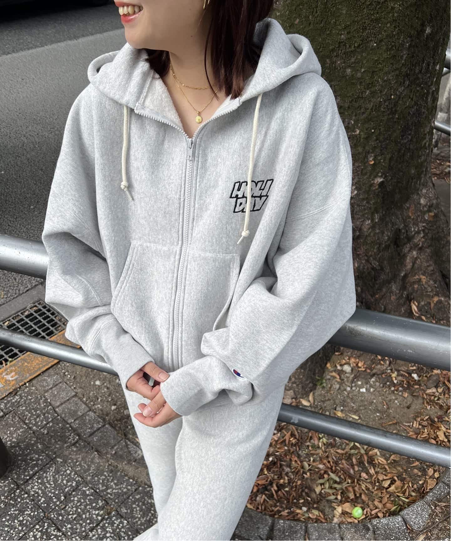 【ジャーナルスタンダード/JOURNAL STANDARD】の別注【CHAMPION*JOURNAL STANDARD by HOLIDAY】ZIP HOODIE 人気、トレンドファッション・服の通販 founy(ファニー) 　ファッション　Fashion　レディースファッション　Fashion for Women　ジップ　Zip, Zipper　スポーツ　Sports, Activewear　スマート　Smart, Elegant　セットアップ　Set-Up, Coordinated Outfit　ニューヨーク　New York, NYC Style　フロント　Front, Front Design　別注　Limited Edition, Custom Order　おすすめ　Recommended / Our Picks　2024年　2024　2024春夏・S/S　Spring/Summer 2024 SS24　 other-1|ID: prp329100004777797 ipo3291000000035122250