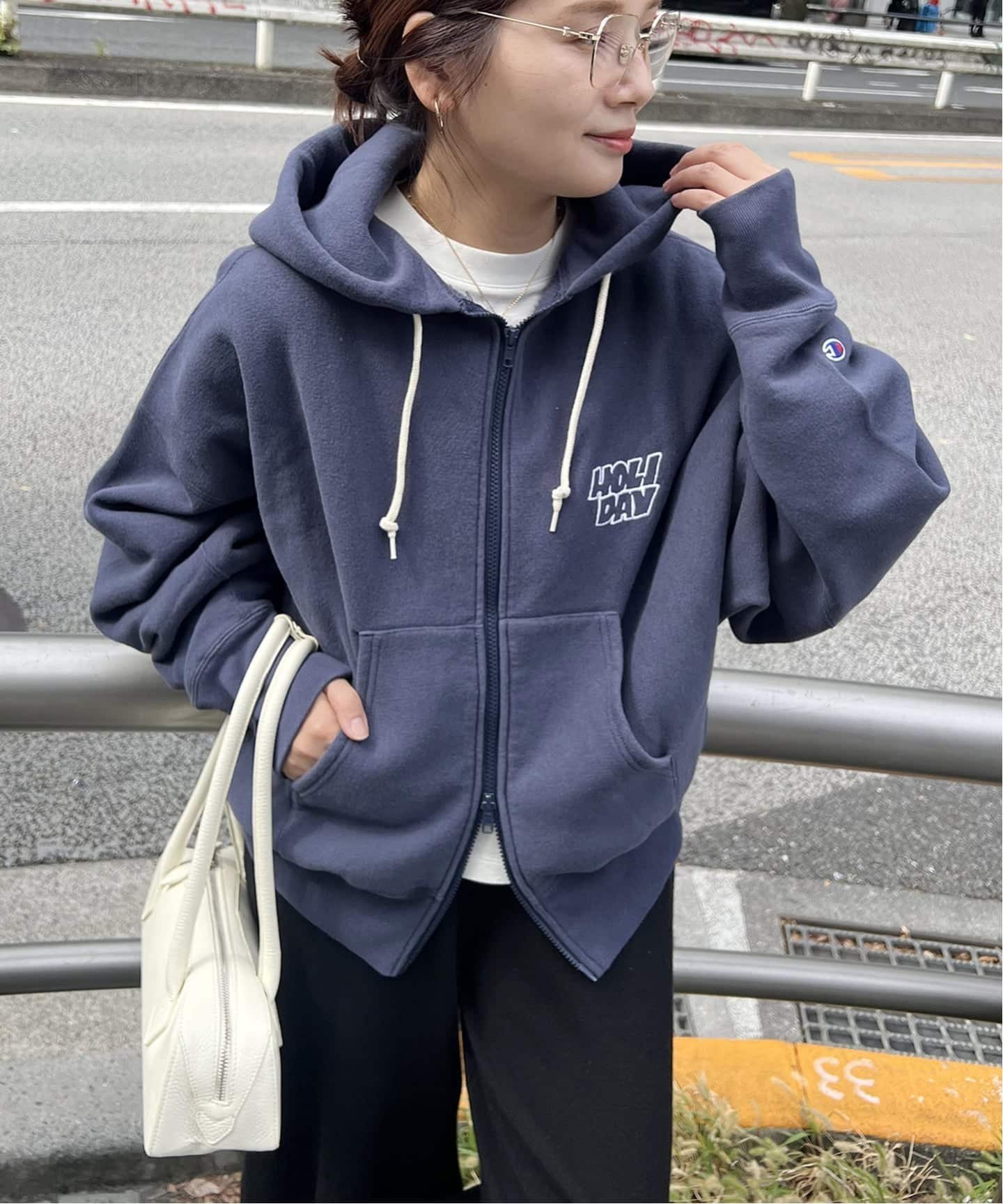 【ジャーナルスタンダード/JOURNAL STANDARD】の別注【CHAMPION*JOURNAL STANDARD by HOLIDAY】ZIP HOODIE インテリア・キッズ・メンズ・レディースファッション・服の通販 founy(ファニー) 　ファッション　Fashion　レディースファッション　Fashion for Women　ジップ　Zip, Zipper　スポーツ　Sports, Activewear　スマート　Smart, Elegant　セットアップ　Set-Up, Coordinated Outfit　ニューヨーク　New York, NYC Style　フロント　Front, Front Design　別注　Limited Edition, Custom Order　おすすめ　Recommended / Our Picks　2024年　2024　2024春夏・S/S　Spring/Summer 2024 SS24　ネイビー|ID: prp329100004777797 ipo3291000000035122253