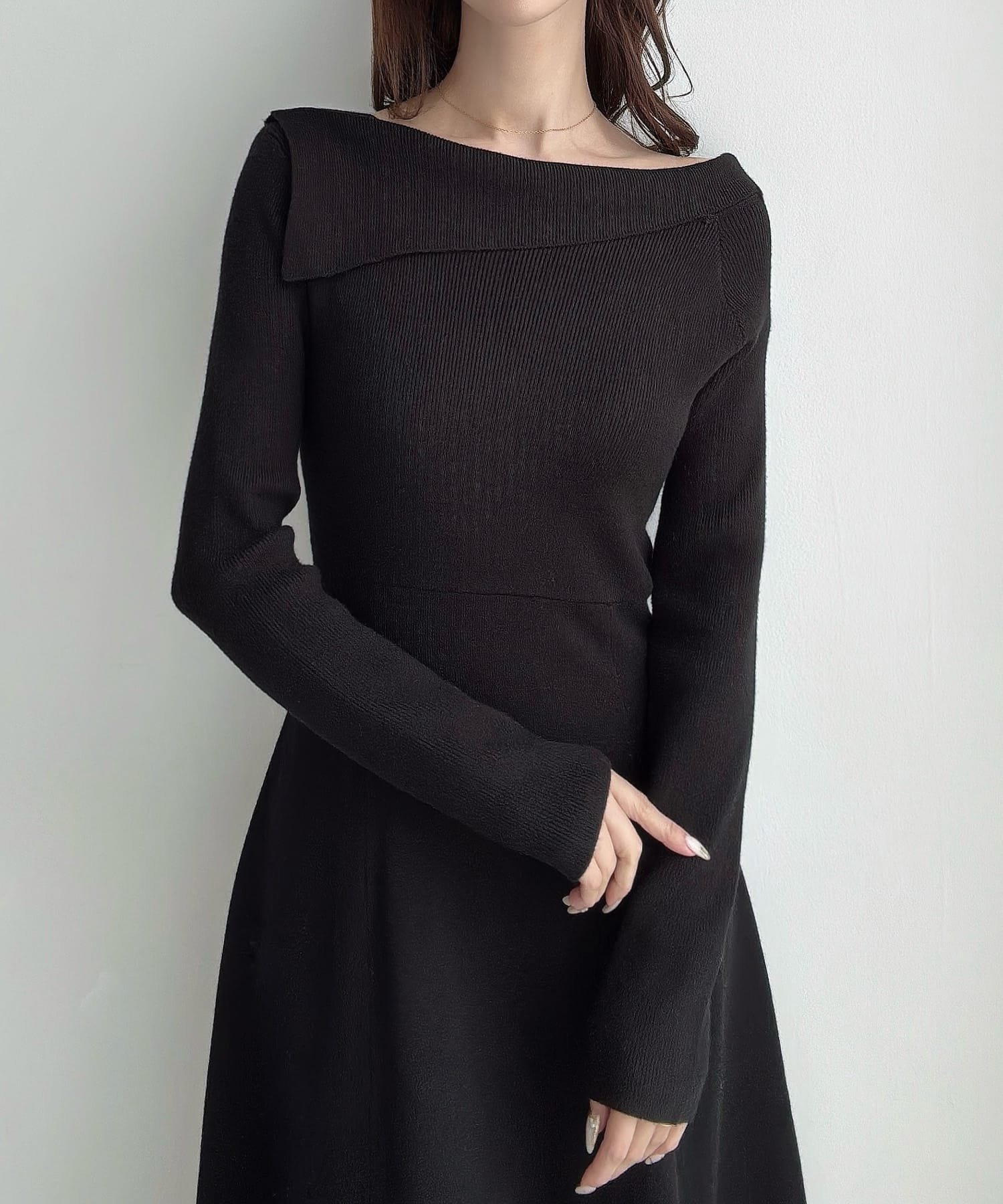 【ジュノア/JUNOAH】のMeiru オフショル風フレアニットワンピース インテリア・キッズ・メンズ・レディースファッション・服の通販 founy(ファニー) 　ファッション　Fashion　レディースファッション　Fashion for Women　ワンピース　Dresses　ニットワンピース　Knit Dresses　ブラック|ID: prp329100004777810 ipo3291000000035180435