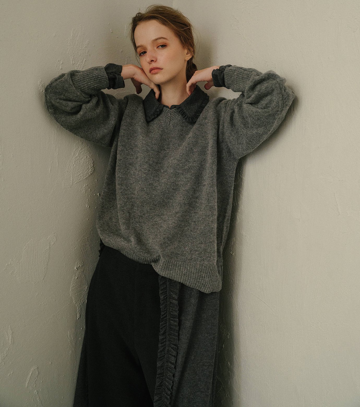 【ルシェル ブルー/LE CIEL BLEU】のVネックニットプルオーバー / V-Neck Knit Pullover インテリア・キッズ・メンズ・レディースファッション・服の通販 founy(ファニー) ファッション Fashion レディースファッション Fashion for Women トップス・カットソー Cut & Sew Tops ニット Knit Tops & Sweaters カジュアルプルオーバー・ニットトップス Pullovers & Knit Tops / Casual Pullovers Vネックトップス V-Neck Tops / V-Cut Neckline Shirts シンプル Simple, Minimal ベーシック Basic, Essential グレー|ID: prp329100004778316 ipo3291000000034905784