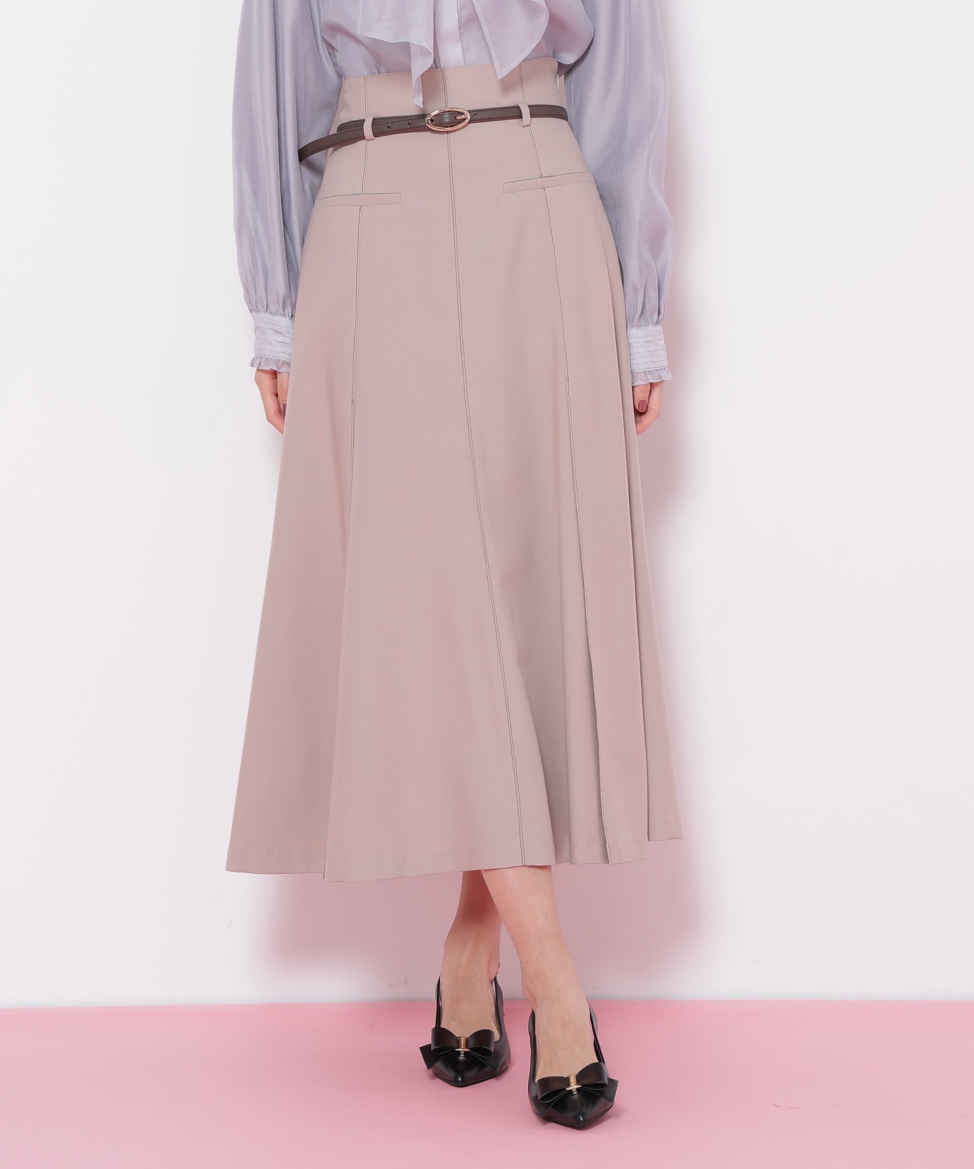 【ジルバイジルスチュアート/JILL by JILLSTUART】の細ベルト付きセミフレアスカート インテリア・キッズ・メンズ・レディースファッション・服の通販 founy(ファニー) 　ファッション　Fashion　レディースファッション　Fashion for Women　スカート　Skirts　Aライン・フレアスカート　A-Line & Flared Skirts　ベルト&ウエストマーク　Belts & Waist Accessories　オーバル　Oval Design　スマート　Smart, Elegant　トレンド　Trend, Trending Now　ポケット　Pocket, Pocket Detail　A/W・秋冬　Autumn/Winter　ベージュ|ID: prp329100004778400 ipo3291000000034651709