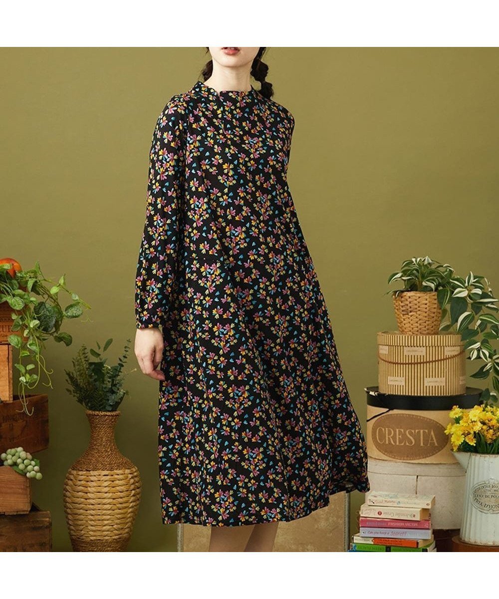 【ホコモモラ/Jocomomola】のPetalo フラワープリントワンピース インテリア・キッズ・メンズ・レディースファッション・服の通販 founy(ファニー) 　ファッション　Fashion　レディースファッション　Fashion for Women　ワンピース　Dresses　インナー　Innerwear　春　Spring　秋　Autumn　カットソー　Cut and Sewn Top　カーディガン　Cardigan, Knitwear　ハイネック　High Neck, Mock Neck　プリント　Print, Printed Pattern　ポケット　Pocket, Pocket Detail　レギンス　Leggings, Stretch Pants　冬　Winter / This Winter　おすすめ　Recommended / Our Picks　夏　Summer　ブラック|ID: prp329100004778526 ipo3291000000034652781