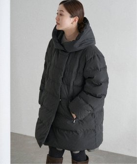 【イエナ/IENA】のLIMONTA パフィーネックミドルダウン 人気、トレンドファッション・服の通販 founy(ファニー) ファッション Fashion レディースファッション Fashion for Women イタリア Italy コンパクト Compact, Small Size 軽量 Lightweight, Ultra Light スマート Smart, Elegant ドット Polka Dot, Dot Pattern 定番 Standard, Basic Item フロント Front, Front Design 防寒 Cold Protection, Winter-Ready エレガント 上品 Elegant 2025年 2025 2025-2026秋冬・A/W Autumn/Winter 2025–26 AW25–26 |ID:prp329100004778602