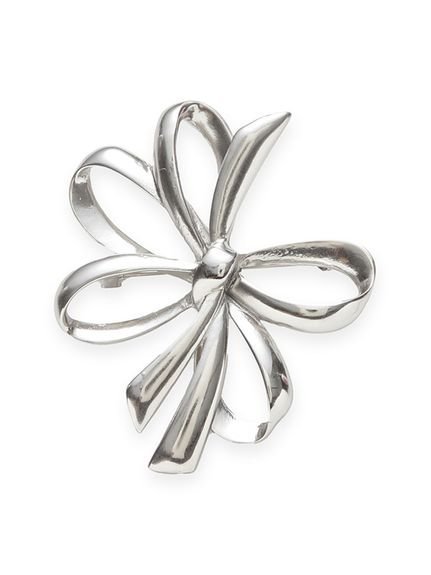 【ミラ オーウェン/Mila Owen / KIDS】のメタルリボンモチーフブローチ インテリア・キッズ・メンズ・レディースファッション・服の通販 founy(ファニー) https://founy.com/ ファッション Fashion キッズファッション Fashion for Kids おすすめ Recommended / Our Picks シンプル Simple, Minimal ジャケット Jacket, Outerwear ストール Stole, Wrap スマート Smart, Elegant ブローチ Brooch, Pin Brooch メタル Metal, Metal Parts モチーフ Motif, Design Theme リボン Ribbon, Bow エレガント 上品 Elegant |ID: prp329100004778630 ipo3291000000034702375