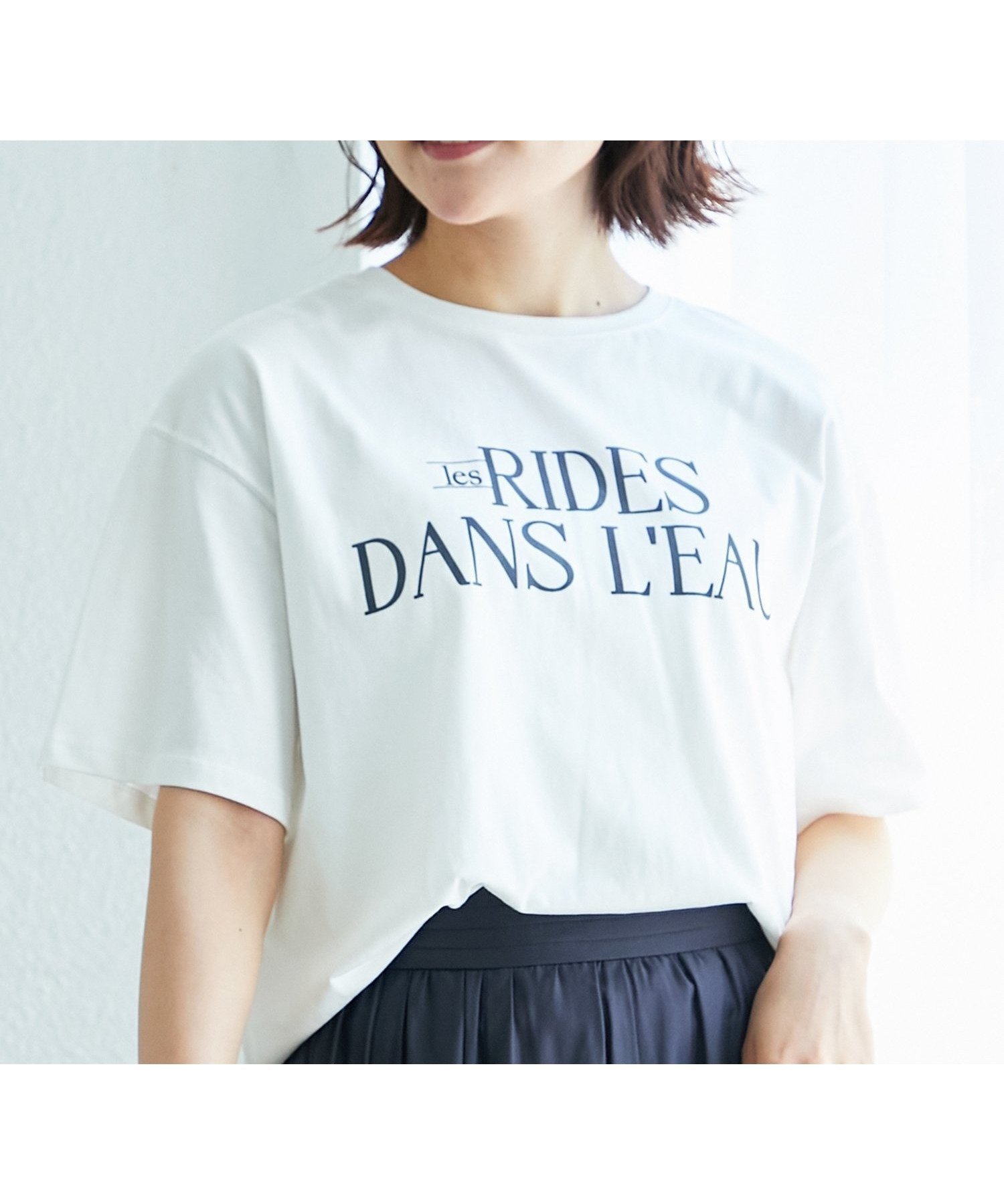 【ルクールブラン/le.coeur blanc】の《手洗い可能》RIDES DANS L EAUロゴTシャツ インテリア・キッズ・メンズ・レディースファッション・服の通販 founy(ファニー) ファッション Fashion レディースファッション Fashion for Women トップス・カットソー Cut & Sew Tops シャツ・ブラウス・オフィスカジュアル Elegant Blouses & Button-Ups ロングTシャツ・Tシャツ Longline T-Shirts & Tees ウェーブ Wavy Pattern スリット Slit, Slit Detail 定番 Standard, Basic Item おすすめ Recommended / Our Picks オフ|ID: prp329100004778653 ipo3291000000034654635