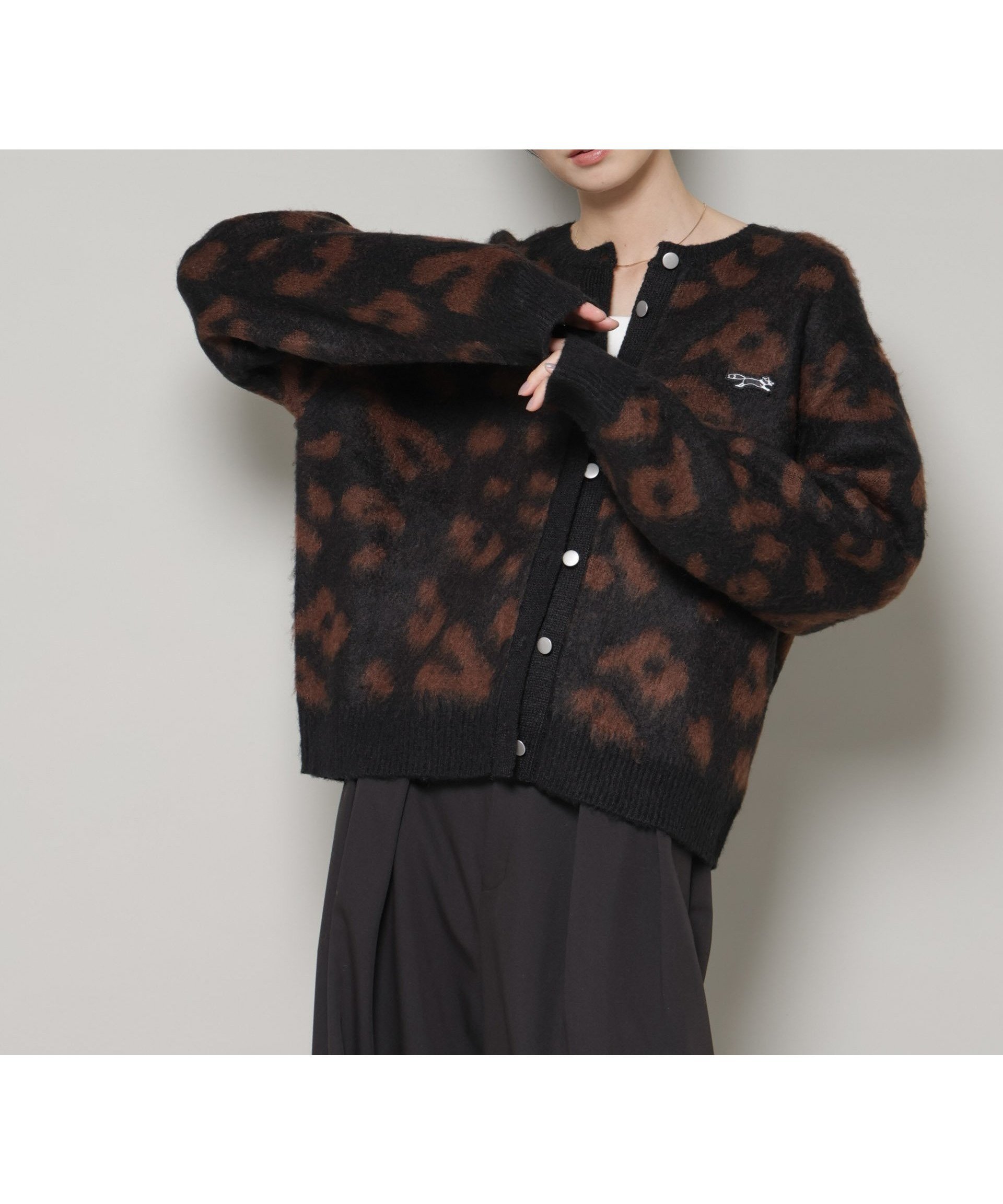 【ナノ ユニバース/nano universe】のPENNEYS別注TheFOXレオパードクルーカーディガン 人気、トレンドファッション・服の通販 founy(ファニー) ファッション Fashion レディースファッション Fashion for Women トップス・カットソー Cut & Sew Tops カーディガン・羽織り Layered Style Cardigans ウォッシャブル Machine Washable カーディガン Cardigan, Knitwear トレンド Trend, Trending Now 別注 Limited Edition, Custom Order モチーフ Motif, Design Theme レオパード Leopard, Animal Print ワンポイント One Point, Statement Accent アウトレット Outlet / Clearance 2025年 2025 2025-2026秋冬・A/W Autumn/Winter 2025–26 AW25–26 other-1|ID: prp329100004778756 ipo3291000000034656244
