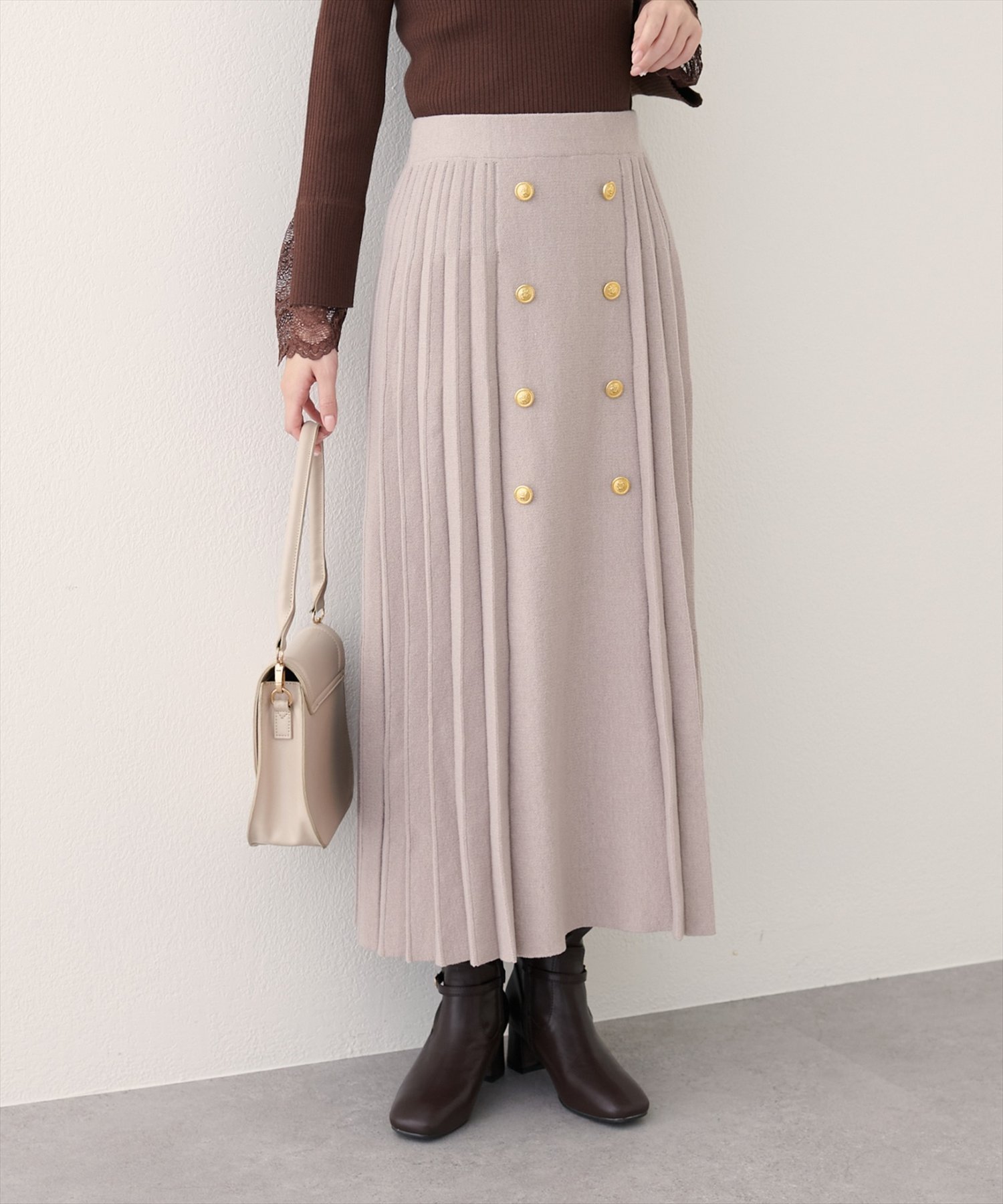 【ナチュラルクチュール/natural couture】の【WEB限定】フロント釦ニットプリーツスカート 人気、トレンドファッション・服の通販 founy(ファニー) 　ファッション　Fashion　レディースファッション　Fashion for Women　スカート　Skirts　プリーツスカート / 上品フェミニンスタイル　Pleated Skirts　カットソー　Cut and Sewn Top　クラシカル　Classical, Vintage-Inspired　スニーカー　Sneakers, Trainers　フェミニン　Feminine, Girly　フレア　Flare, Flared　フロント　Front, Front Design　プリーツ　Pleats, Pleated　ポケット　Pocket, Pocket Detail　再入荷　Restock / Back in Stock　おすすめ　Recommended / Our Picks　エレガント 上品　Elegant　2025年　2025　2025-2026秋冬・A/W　Autumn/Winter 2025–26 AW25–26　 other-1|ID: prp329100004778966 ipo3291000000034658865