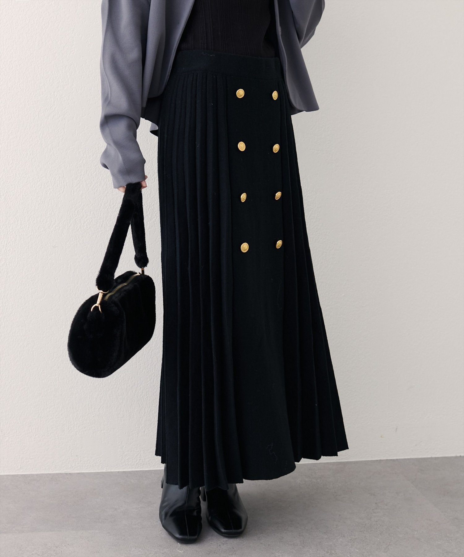 【ナチュラルクチュール/natural couture】の【WEB限定】フロント釦ニットプリーツスカート インテリア・キッズ・メンズ・レディースファッション・服の通販 founy(ファニー) 　ファッション　Fashion　レディースファッション　Fashion for Women　スカート　Skirts　プリーツスカート / 上品フェミニンスタイル　Pleated Skirts　カットソー　Cut and Sewn Top　クラシカル　Classical, Vintage-Inspired　スニーカー　Sneakers, Trainers　フェミニン　Feminine, Girly　フレア　Flare, Flared　フロント　Front, Front Design　プリーツ　Pleats, Pleated　ポケット　Pocket, Pocket Detail　再入荷　Restock / Back in Stock　おすすめ　Recommended / Our Picks　エレガント 上品　Elegant　2025年　2025　2025-2026秋冬・A/W　Autumn/Winter 2025–26 AW25–26　ブラック|ID: prp329100004778966 ipo3291000000034658869