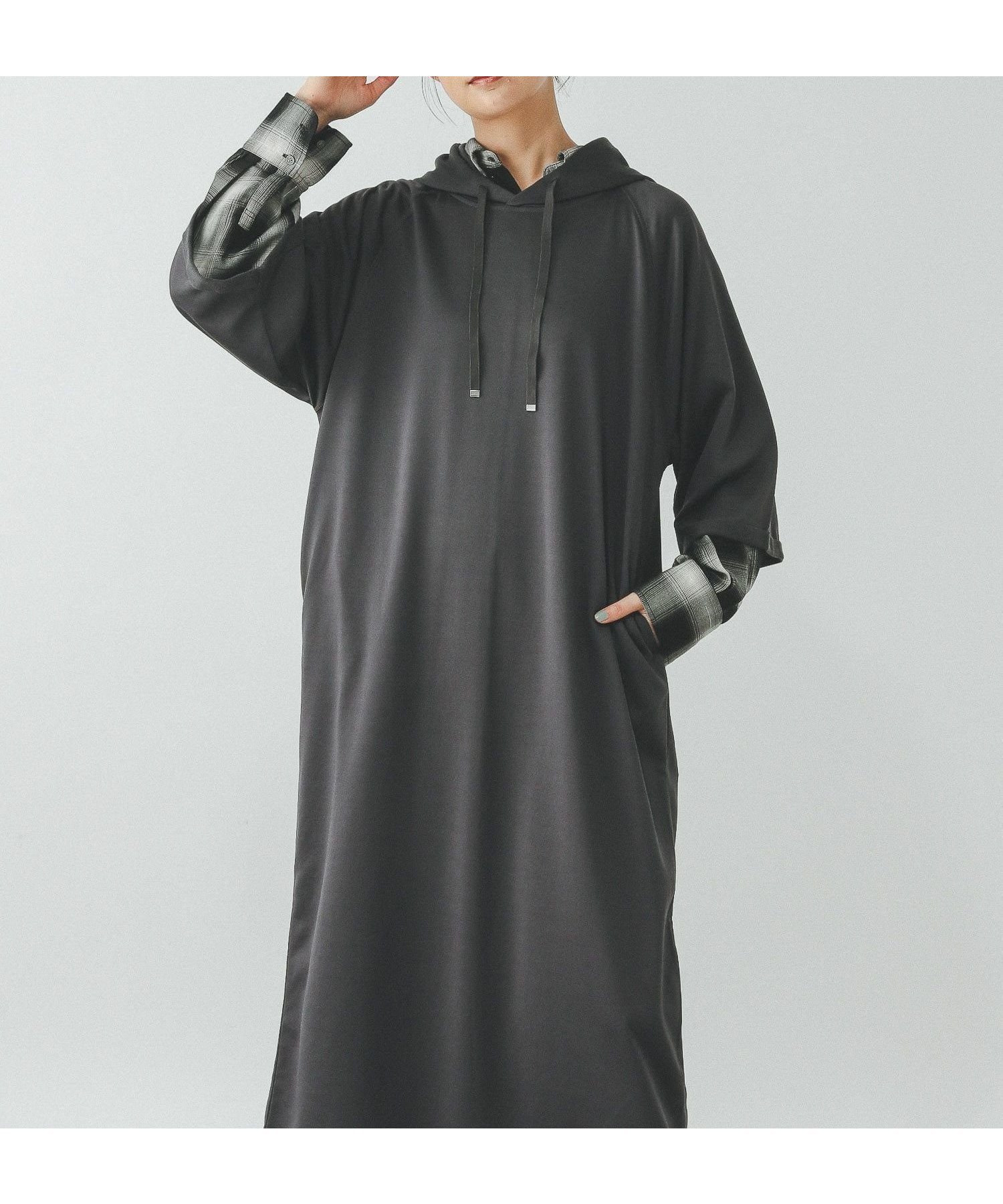 【グローバルワーク/GLOBAL WORK】の乾きやすいパーカーワンピース七分袖/319777 インテリア・キッズ・メンズ・レディースファッション・服の通販 founy(ファニー) 　ファッション　Fashion　レディースファッション　Fashion for Women　ワンピース　Dresses　おすすめ　Recommended / Our Picks　スリット　Slit, Slit Detail　デニム　Denim, Jeans Material　パーカー　Hoodie, Parka　リラックス　Relax, Relaxed Fit　スミクロ19|ID: prp329100004779007 ipo3291000000034659535