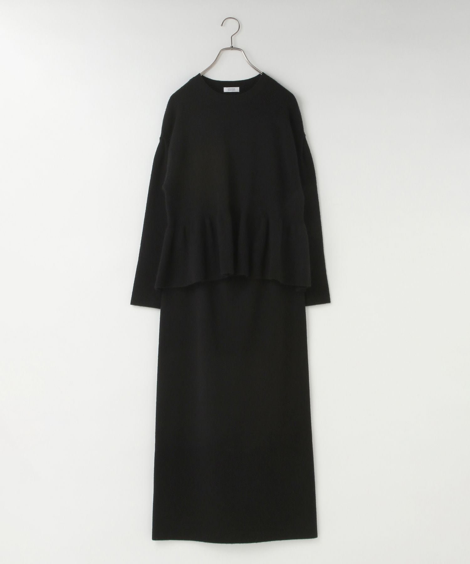 【ローリーズファーム/LOWRYS FARM】のペプラムニットSETUP インテリア・キッズ・メンズ・レディースファッション・服の通販 founy(ファニー) 　ファッション　Fashion　レディースファッション　Fashion for Women　トップス・カットソー　Cut & Sew Tops　ニット　Knit Tops & Sweaters　おすすめ　Recommended / Our Picks　サテン　Satin, Glossy Fabric　ストレート　Straight, Straight Cut　セットアップ　Set-Up, Coordinated Outfit　デニム　Denim, Jeans Material　トレンド　Trend, Trending Now　ペプラム　Peplum, Flared Hem　ブラック|ID: prp329100004779024 ipo3291000000034659824